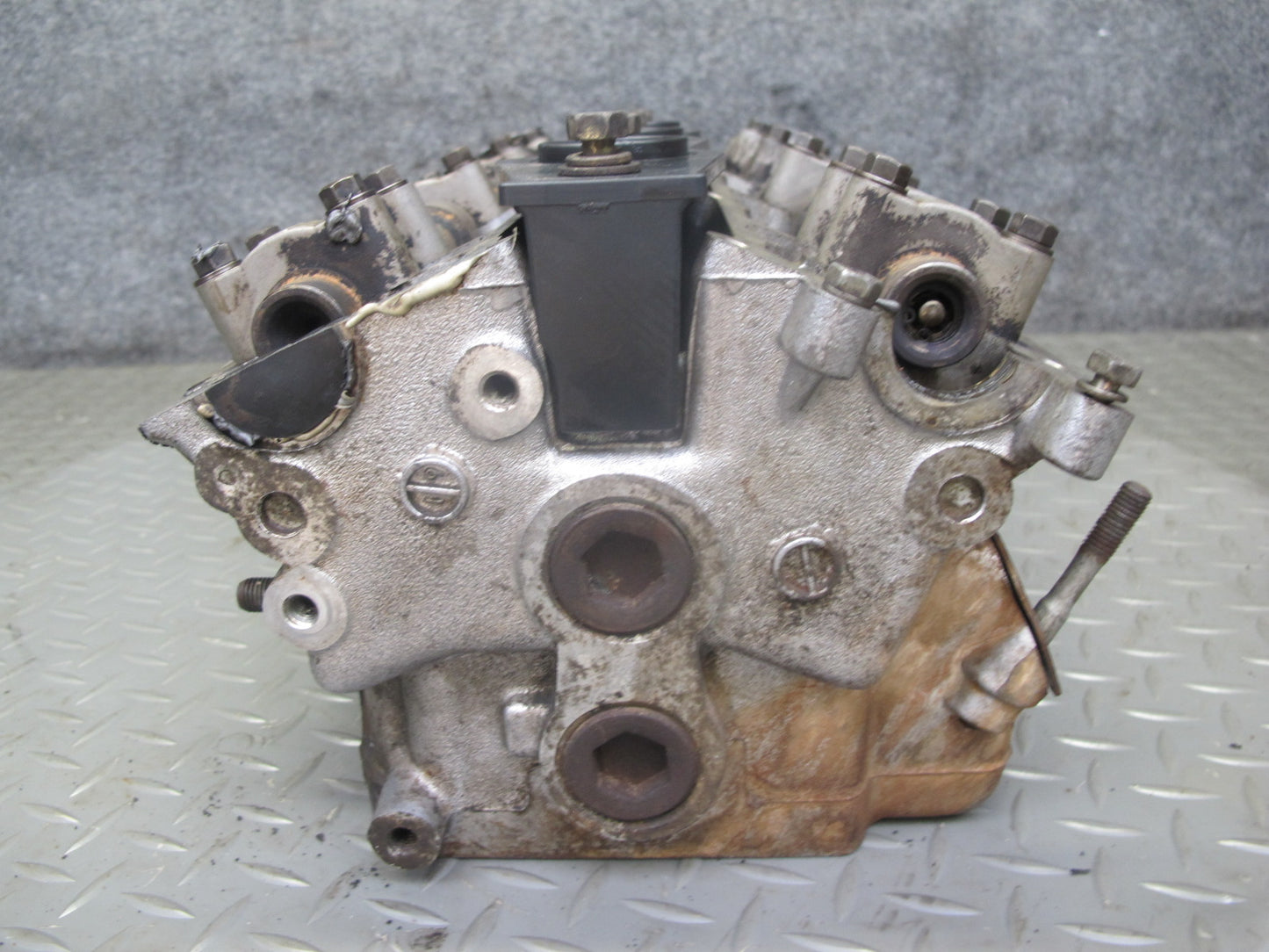 1993 Nissan Z32 300ZX VG30DE M/T Engine Left Cylinder Head w Camshafts 119K OEM