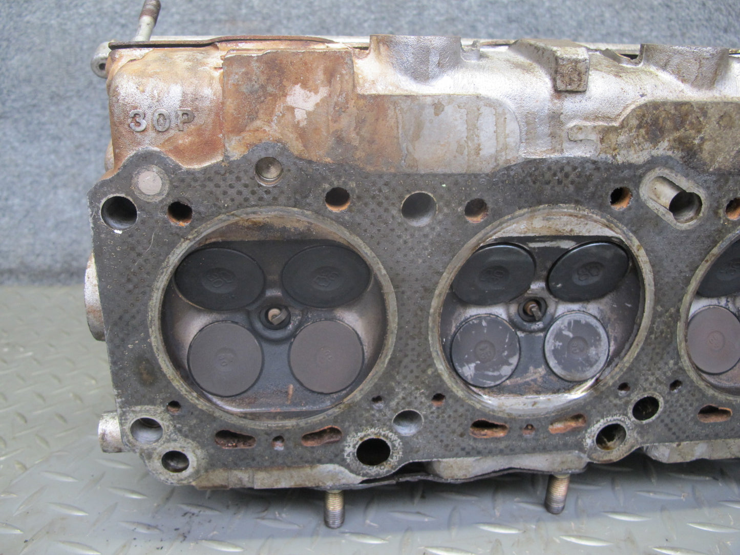 1993 Nissan Z32 300ZX VG30DE M/T Engine Left Cylinder Head w Camshafts 119K OEM