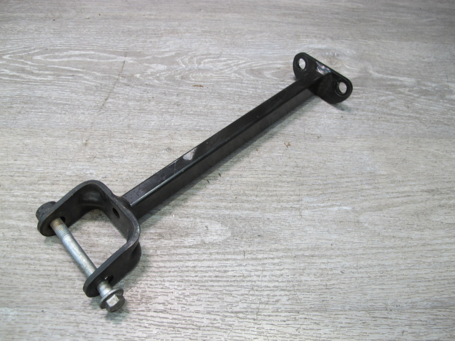 2013-2022 Land Range Rover L405 Front Axle Differential Case Arm Bracket Support