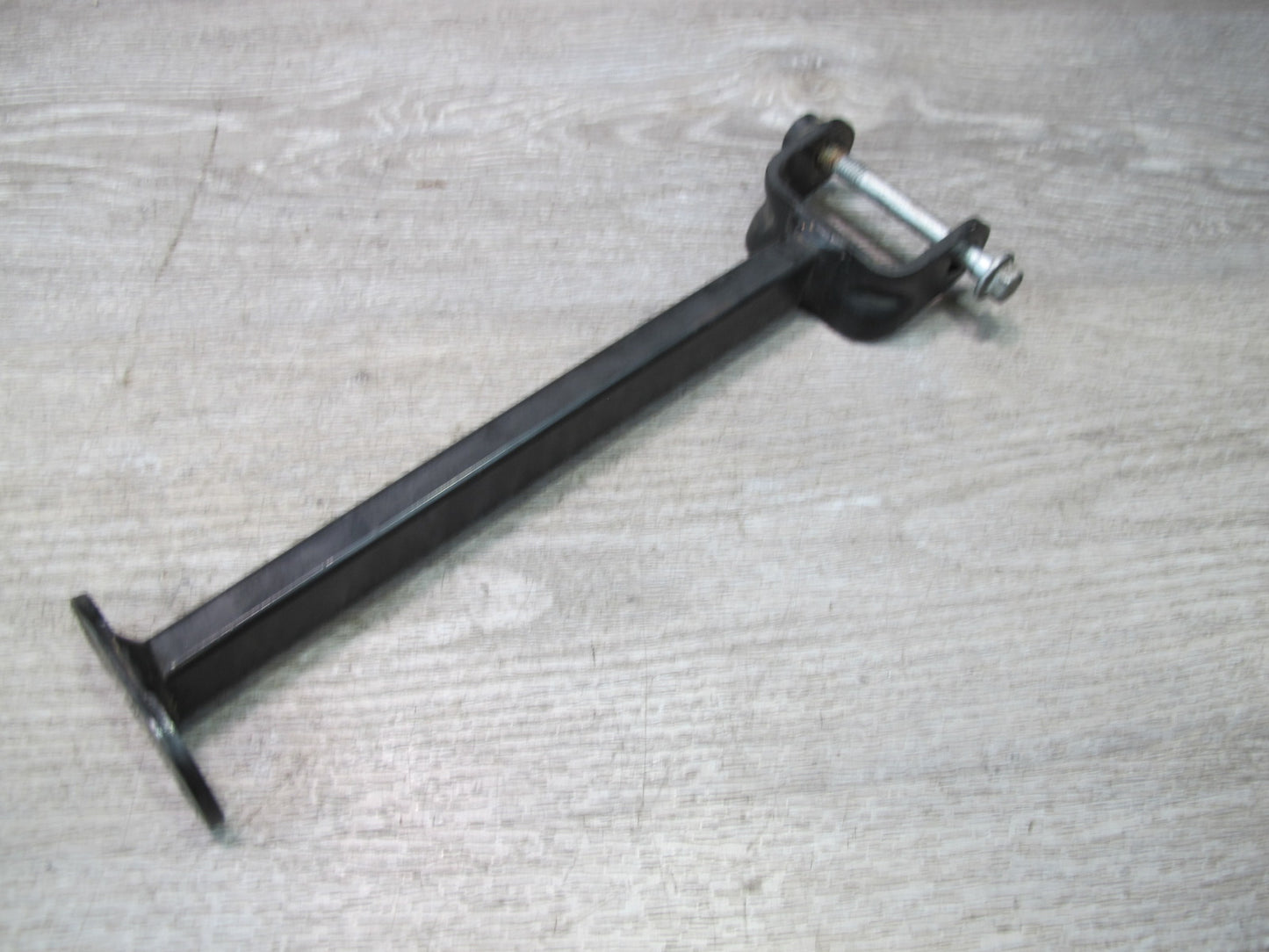 2013-2022 Land Range Rover L405 Front Axle Differential Case Arm Bracket Support