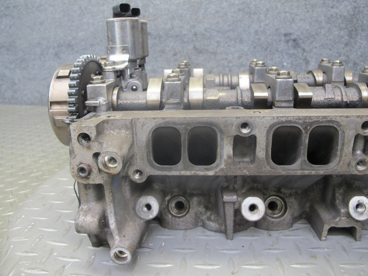 12-17 Range Rover Evoque L538 2.0L Tivct Engine Cylinder Head w Camshafts 100k