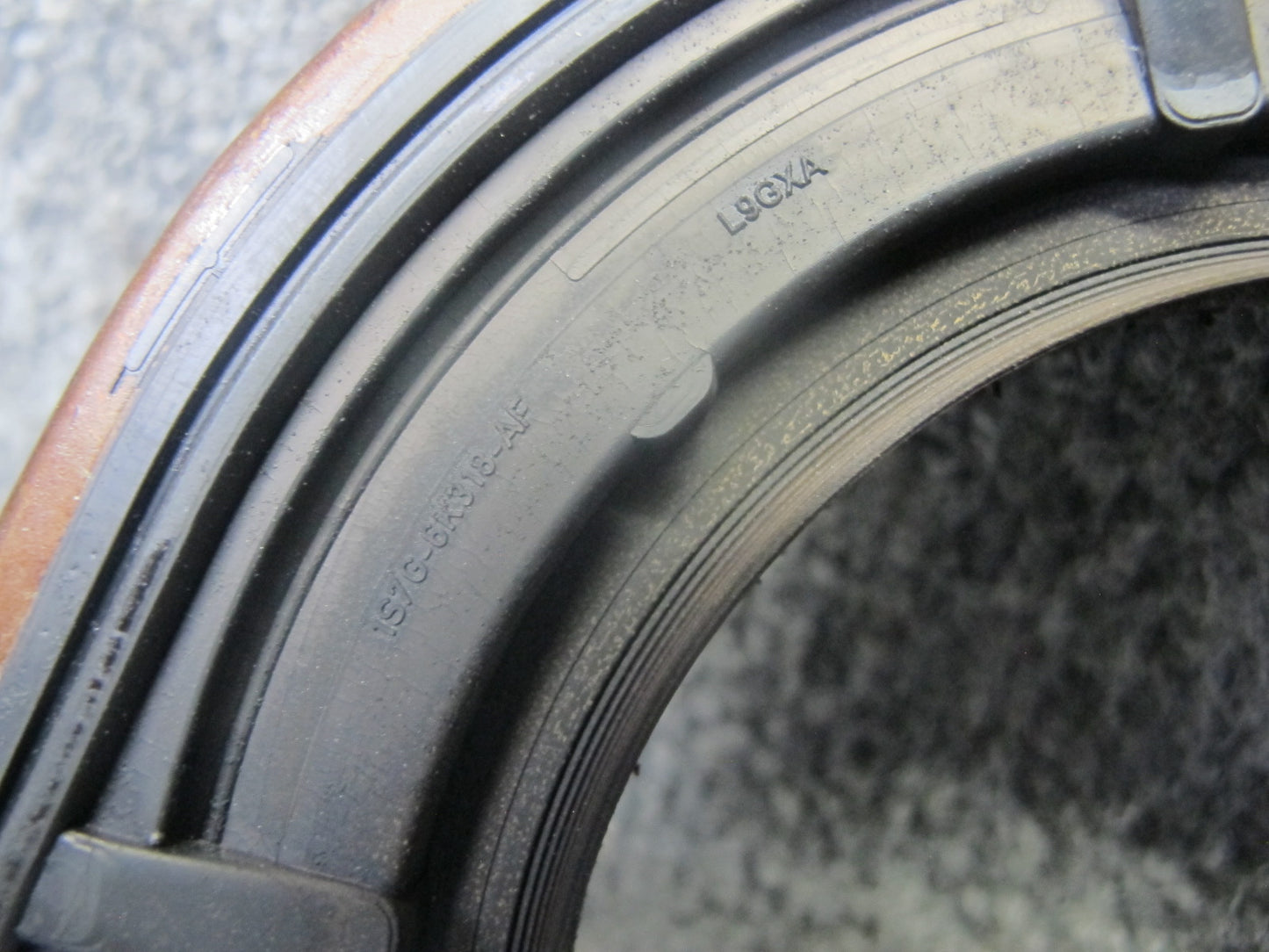 2012-2017 Range Rover Evoque L538 2.0L Engine Rear Oil Seal Housing