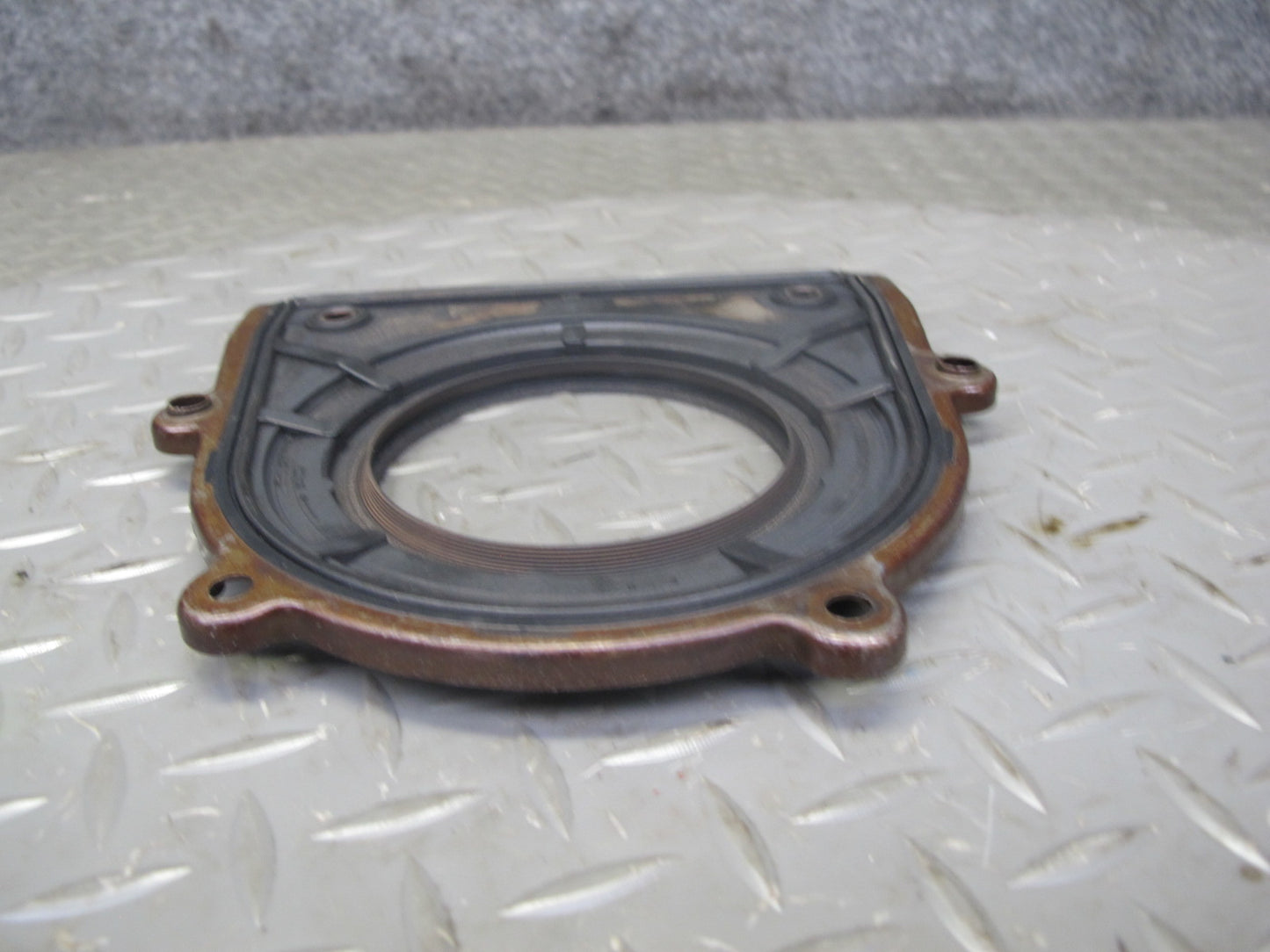 2012-2017 Range Rover Evoque L538 2.0L Engine Rear Oil Seal Housing