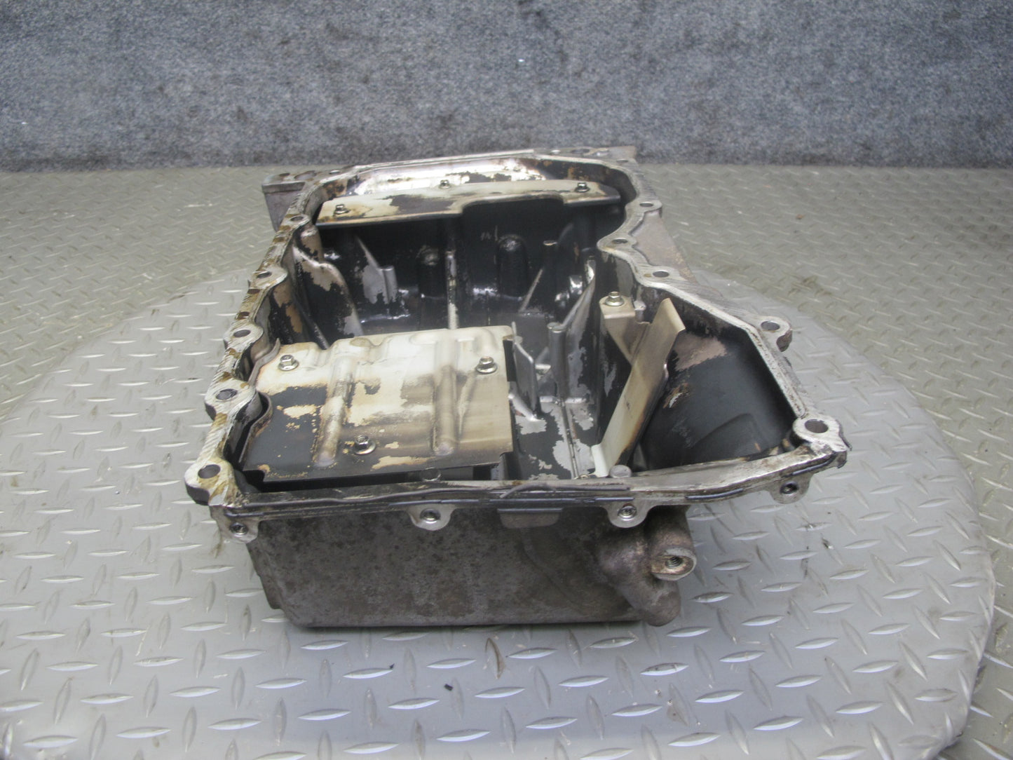 2012-2015 Range Rover Evoque L538 2.0L Engine Lower Oil Pan BJ32E6675AA