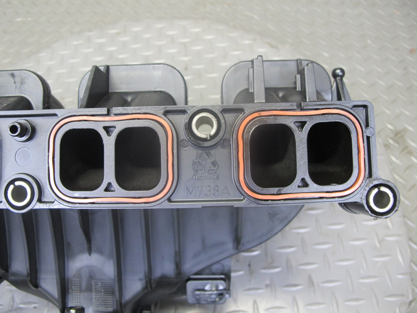 2012-2015 Range Rover Evoque L538 2.0L Intake Manifold AG9G-9424-BH