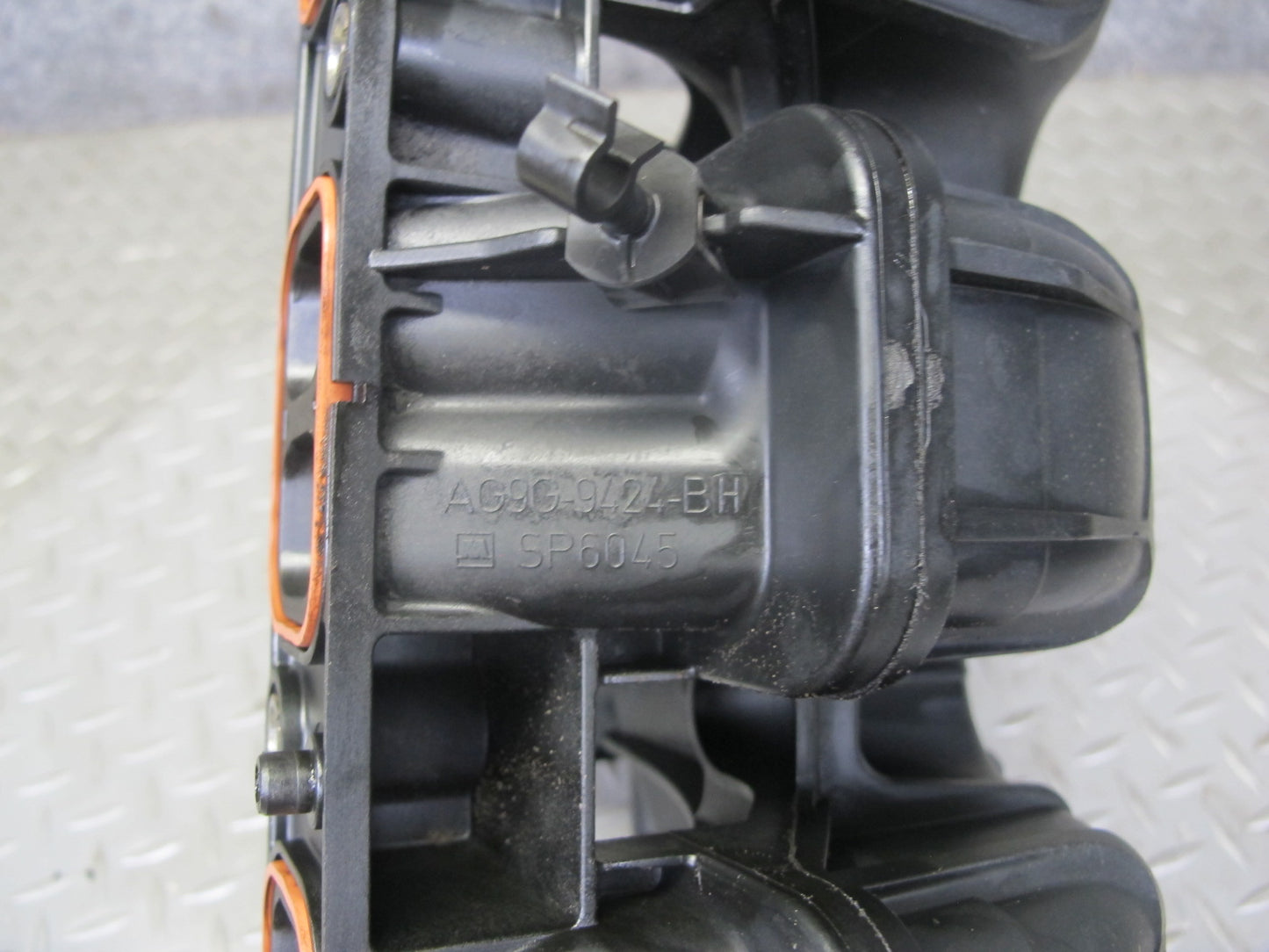 2012-2015 Range Rover Evoque L538 2.0L Intake Manifold AG9G-9424-BH