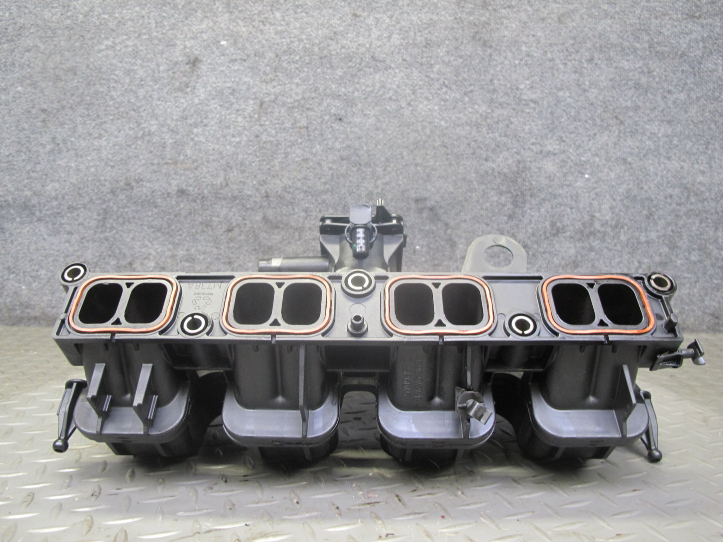 2012-2015 Range Rover Evoque L538 2.0L Intake Manifold AG9G-9424-BH