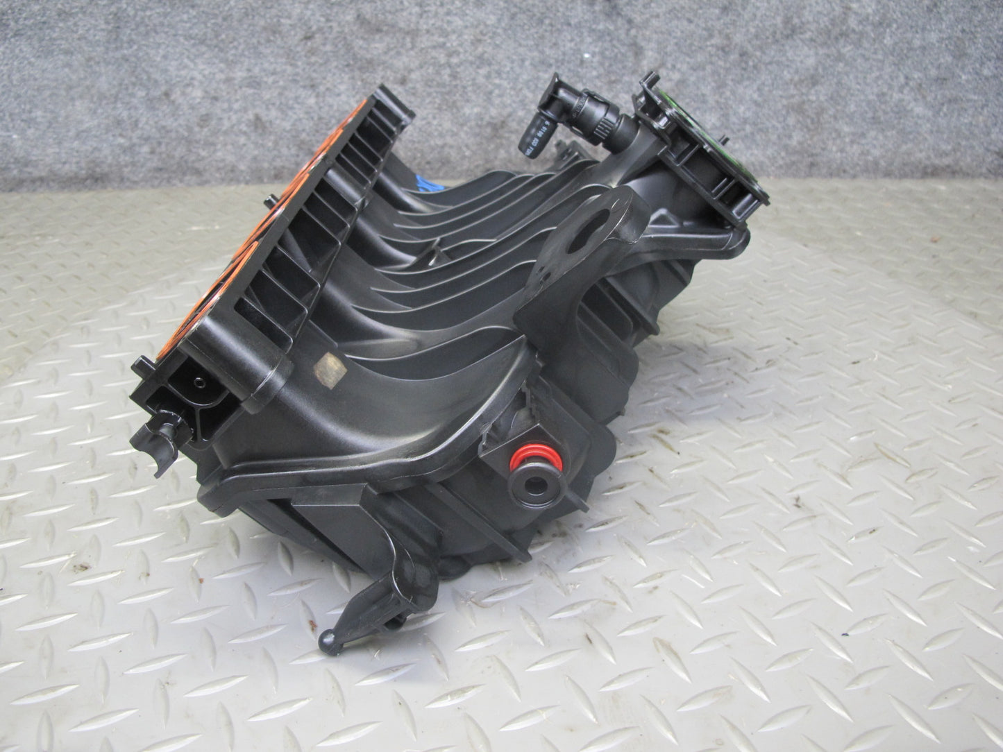 2012-2015 Range Rover Evoque L538 2.0L Intake Manifold AG9G-9424-BH