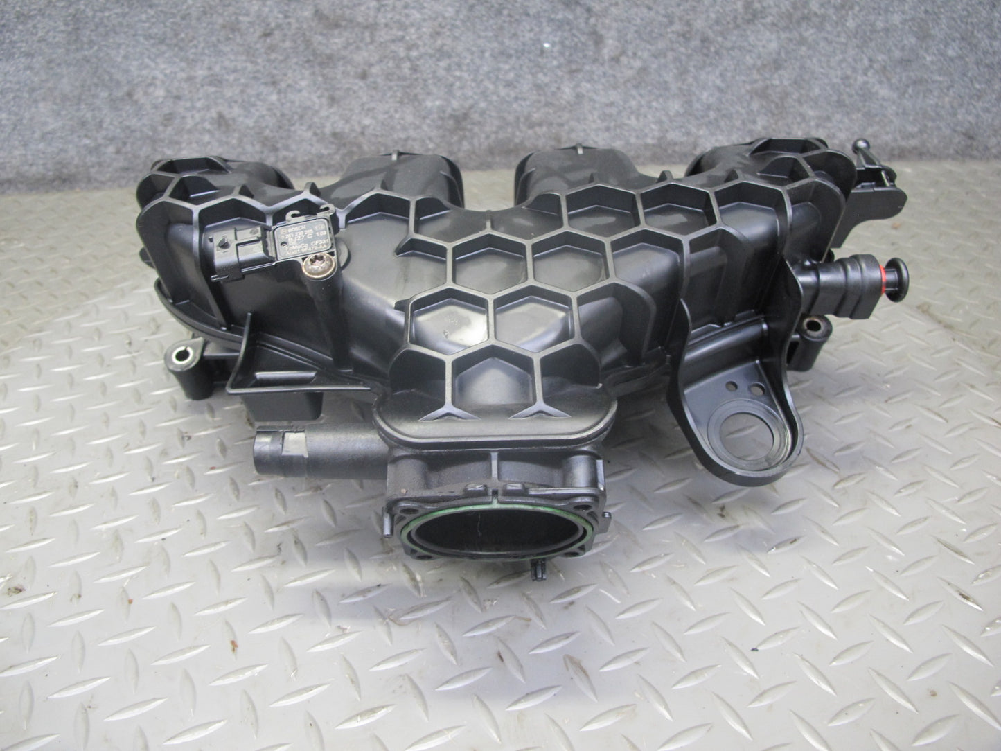 2012-2015 Range Rover Evoque L538 2.0L Intake Manifold AG9G-9424-BH