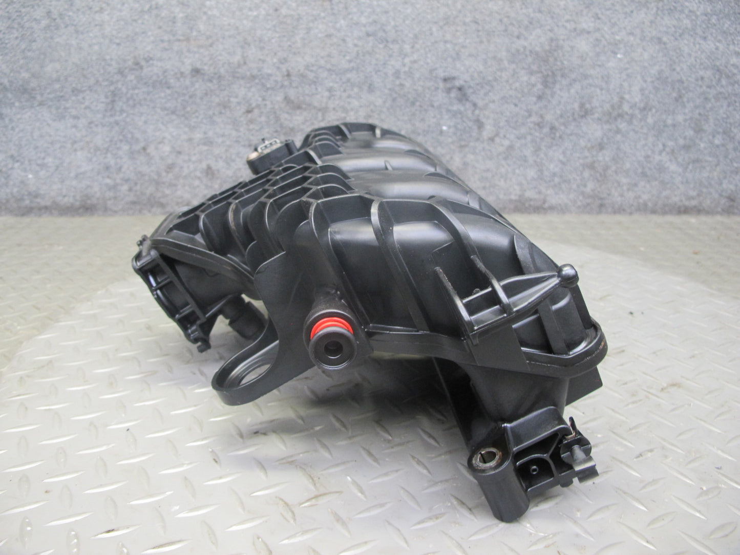 2012-2015 Range Rover Evoque L538 2.0L Intake Manifold AG9G-9424-BH