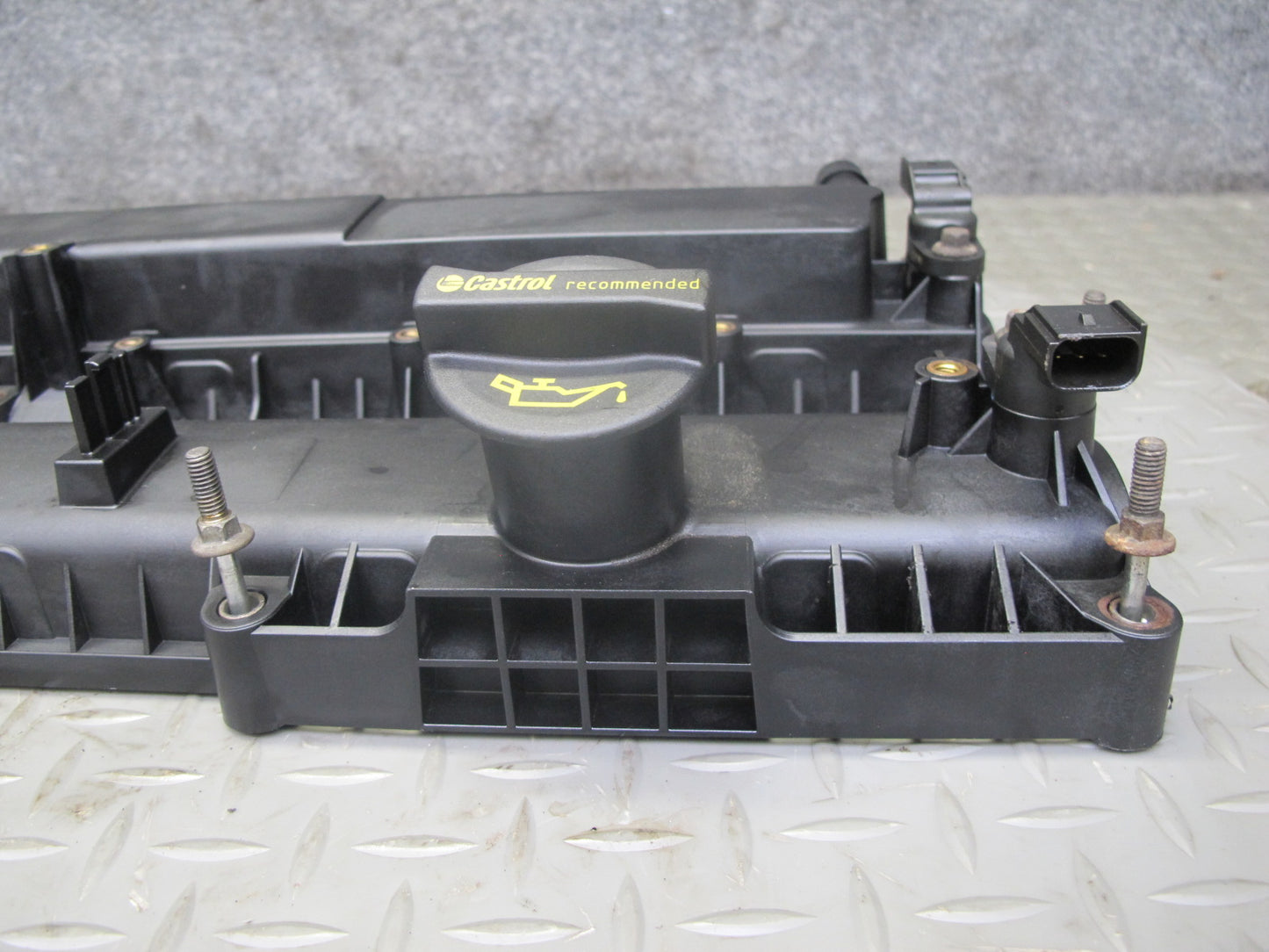 2012-2017 Range Rover Evoque L538 2.0L Cylinder Head Valve Cover
