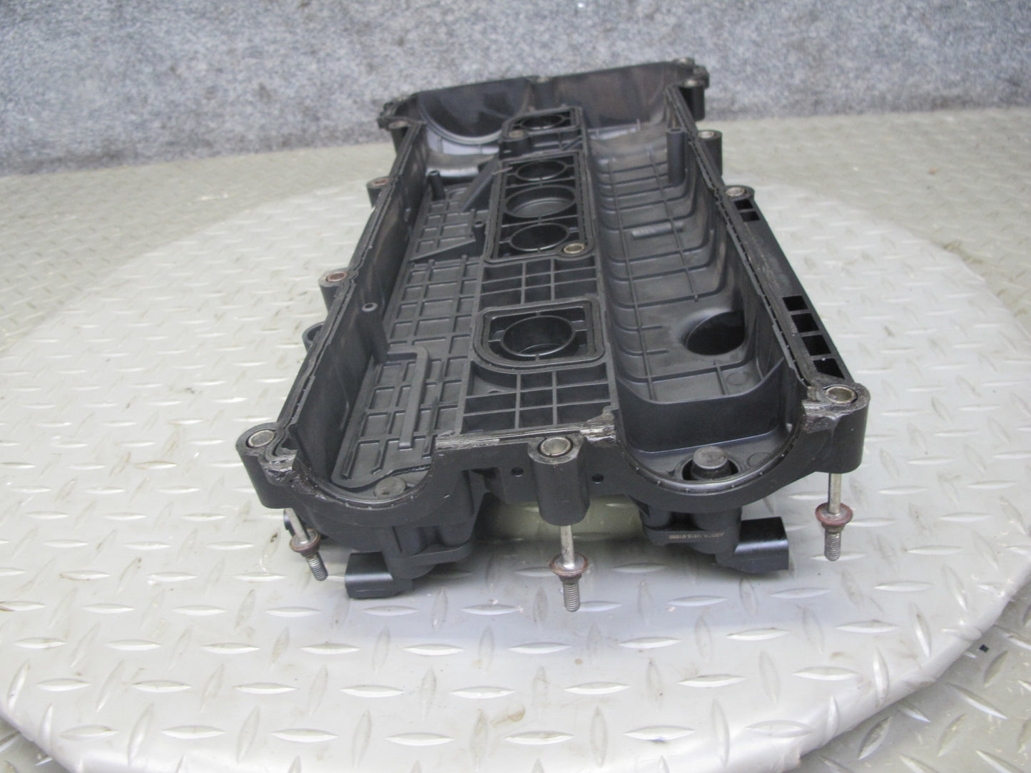 2012-2017 Range Rover Evoque L538 2.0L Cylinder Head Valve Cover