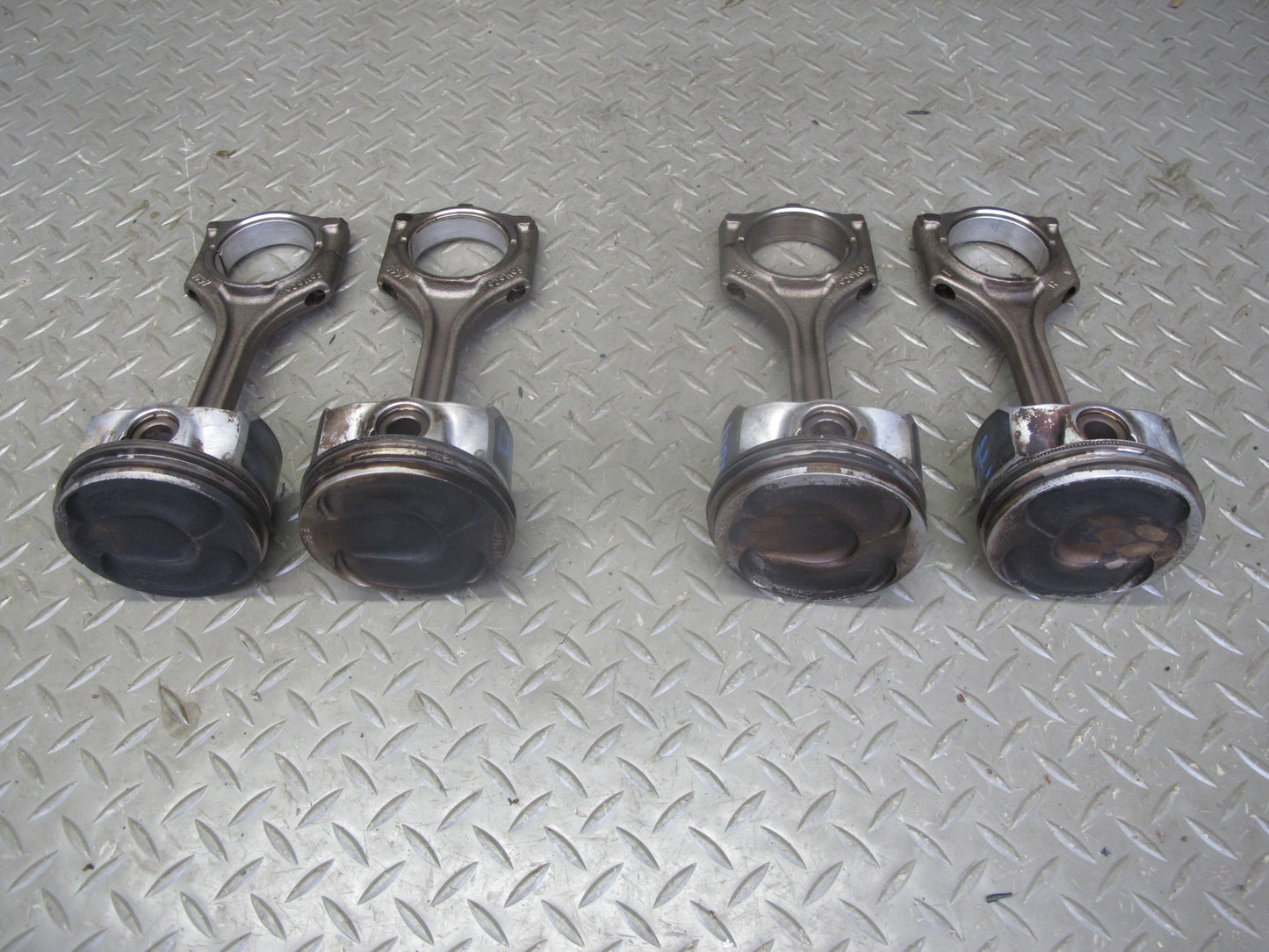 2012 Range Rover Evoque L538 2.0L Tivct Engine Piston Connecting Rod Set of 4