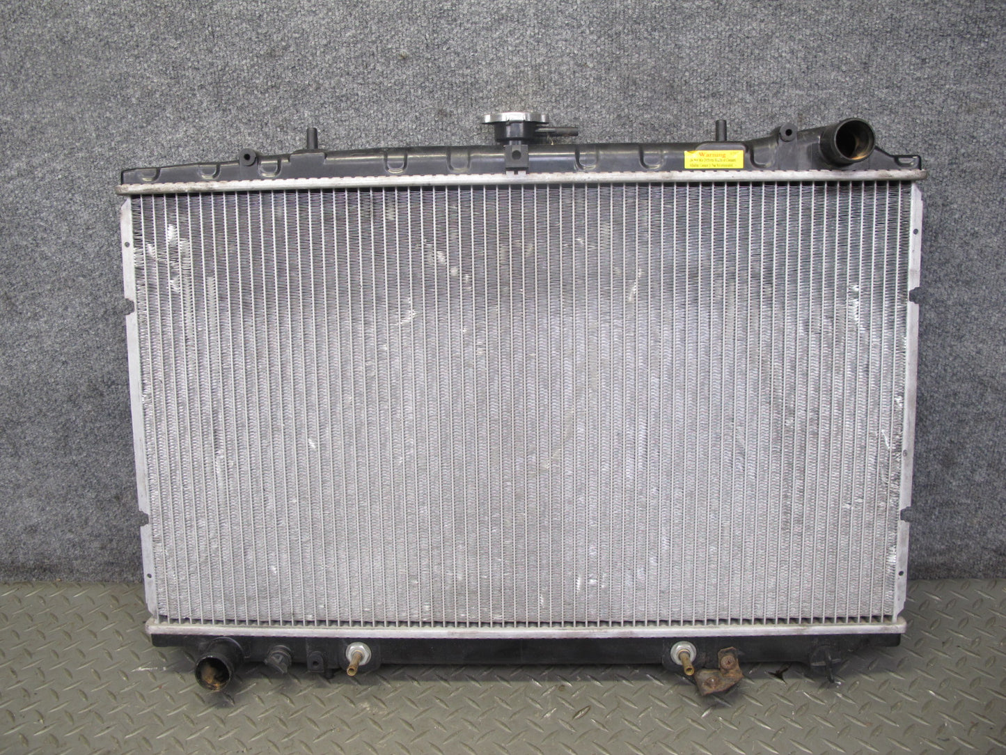 90-96 Nissan Z32 300ZX NON Turbo M/T Engine Cooling Radiator OEM
