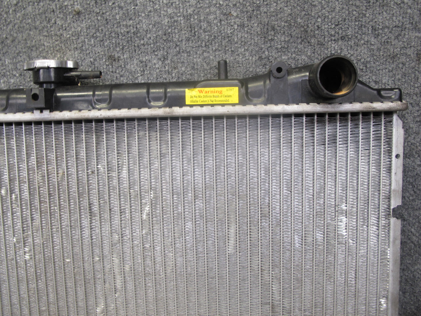 90-96 Nissan Z32 300ZX NON Turbo M/T Engine Cooling Radiator OEM