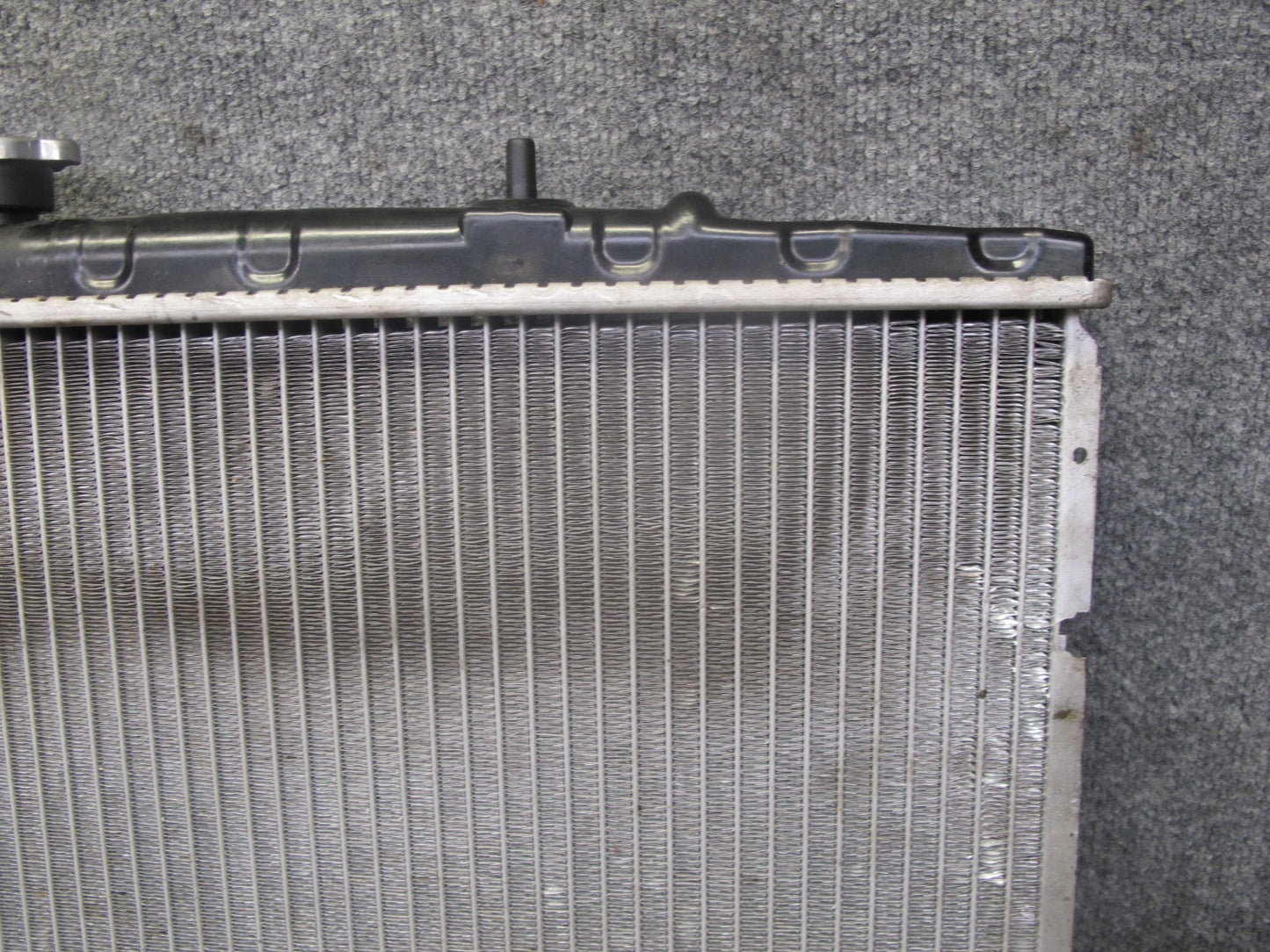 90-96 Nissan Z32 300ZX NON Turbo M/T Engine Cooling Radiator OEM