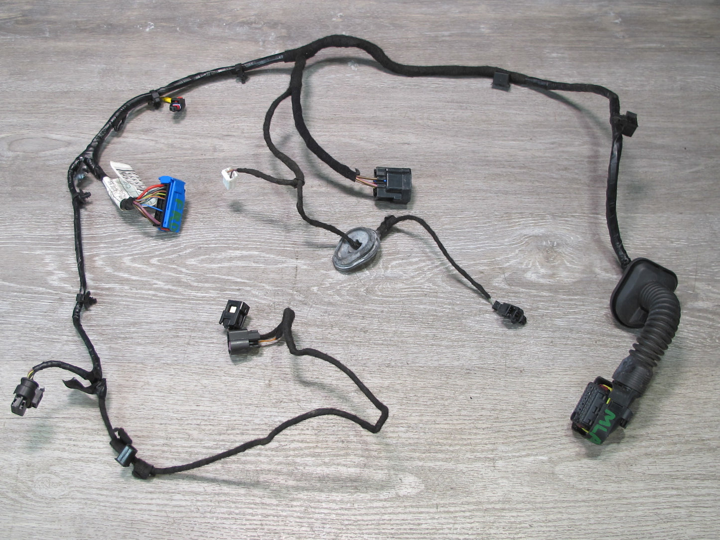 2017-2020 Maserati Levante M161 Front Right Door Wire Wiring Harness 6700323890