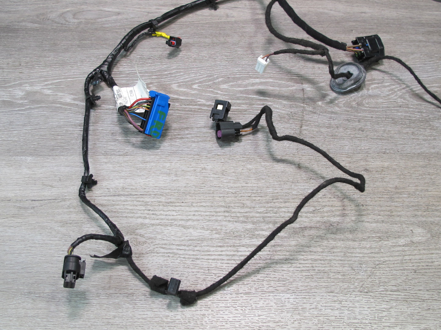 2017-2020 Maserati Levante M161 Front Right Door Wire Wiring Harness 6700323890