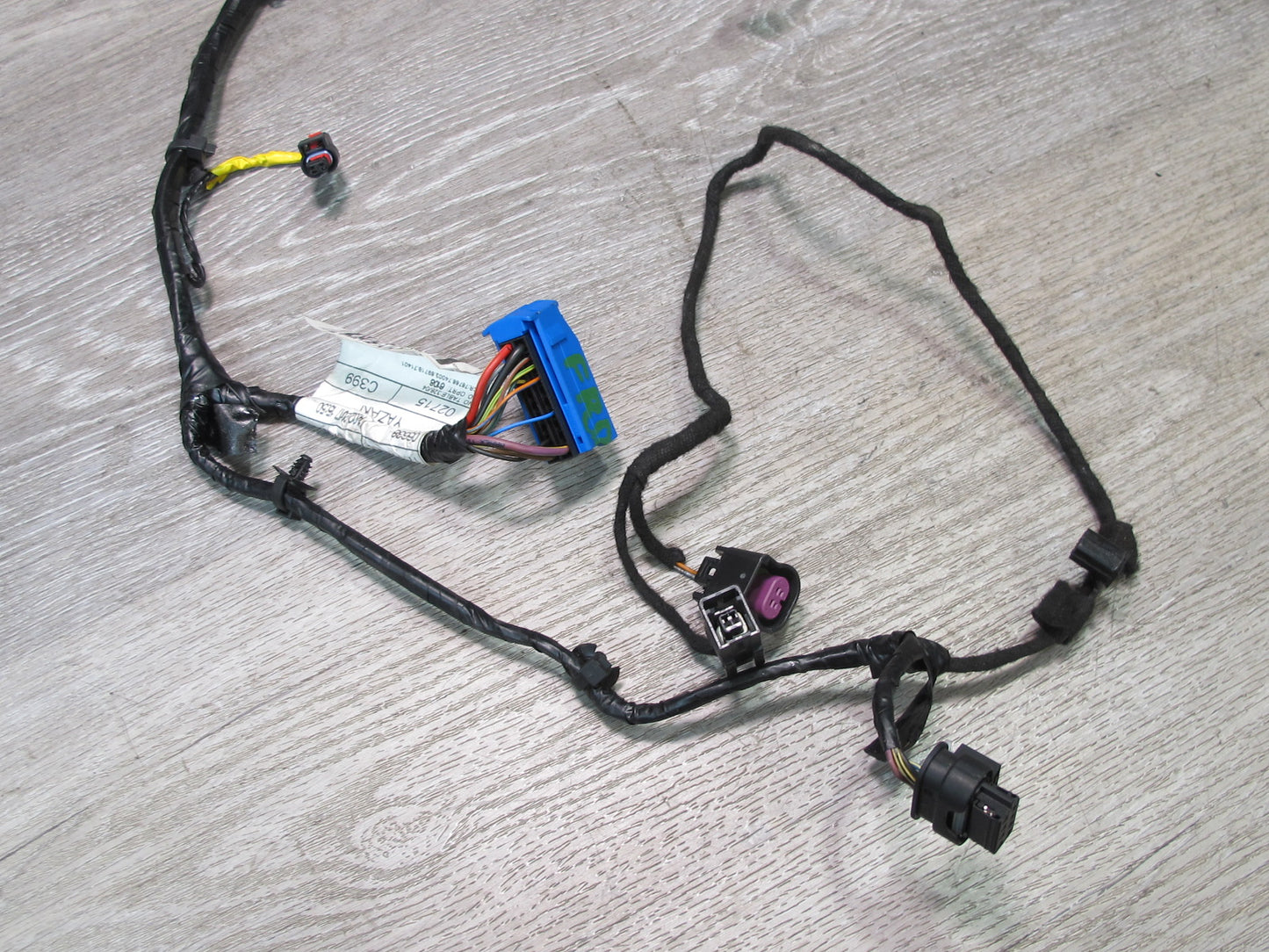 2017-2020 Maserati Levante M161 Front Right Door Wire Wiring Harness 6700323890