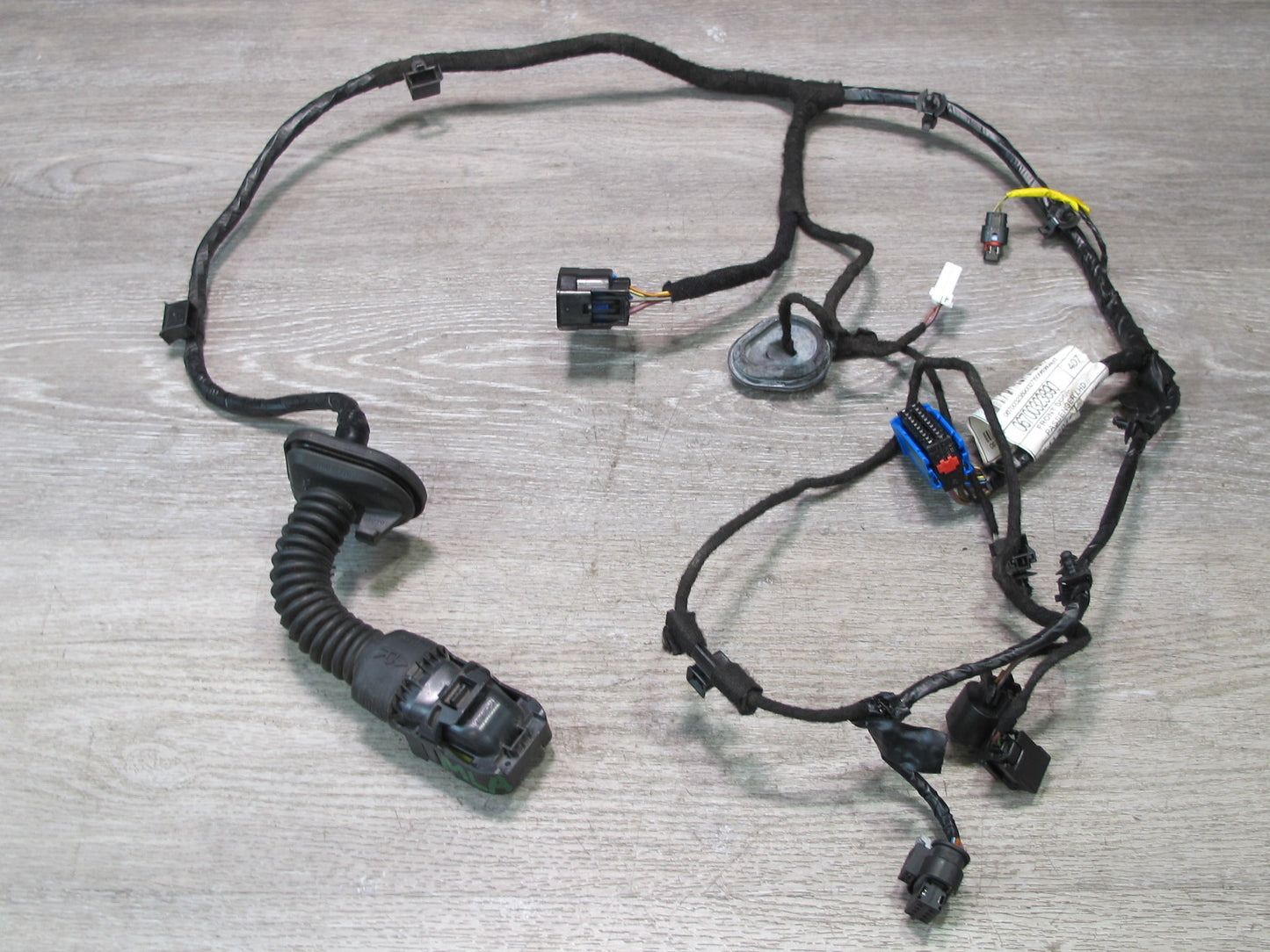2017-2020 Maserati Levante M161 Front Right Door Wire Wiring Harness 6700323890