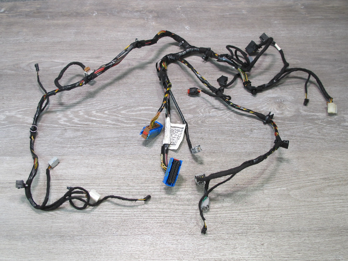 2017-2020 Maserati Levante M161 Center Console Wire Wiring Harness 6700381060