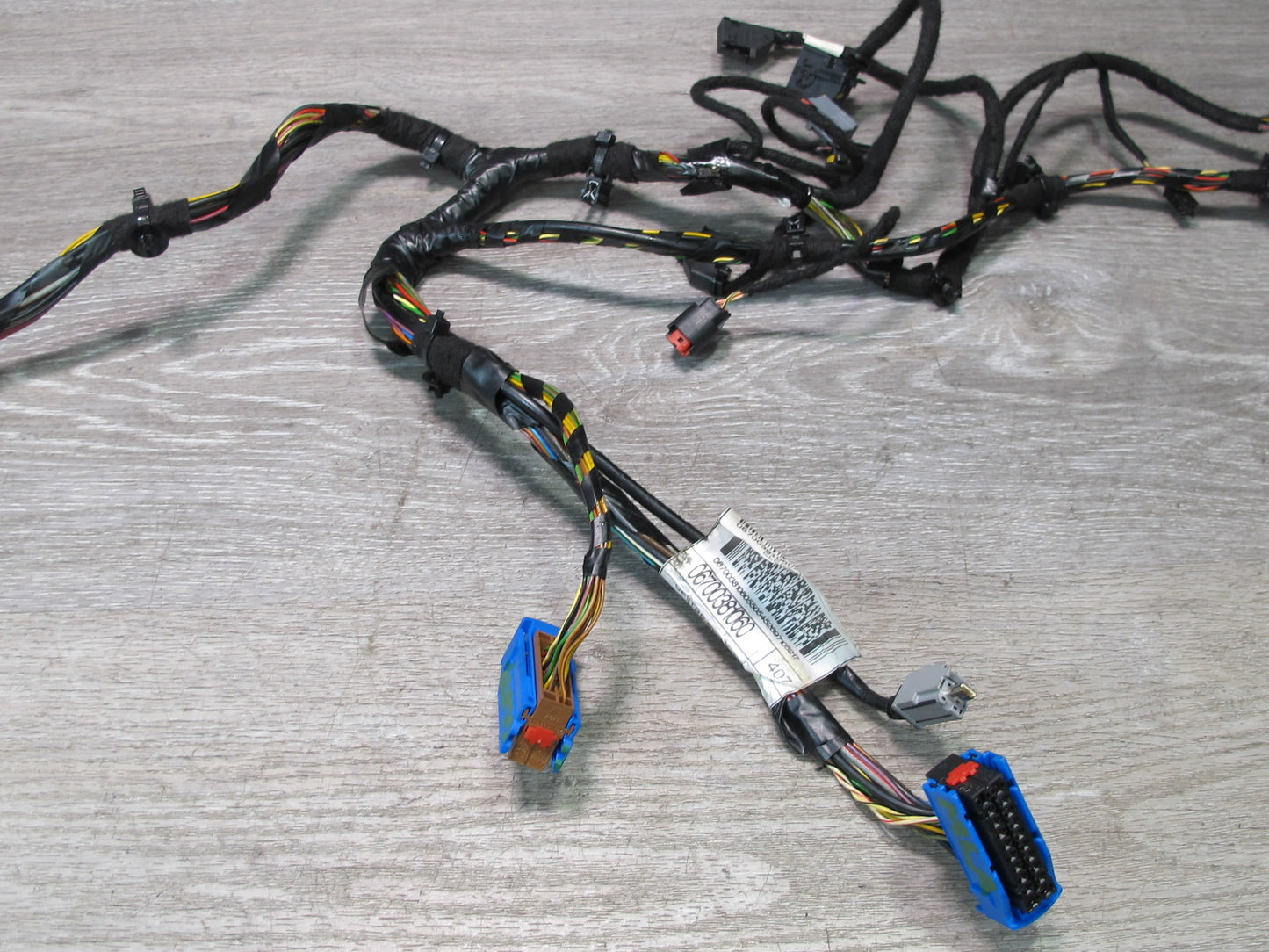 2017-2020 Maserati Levante M161 Center Console Wire Wiring Harness 6700381060