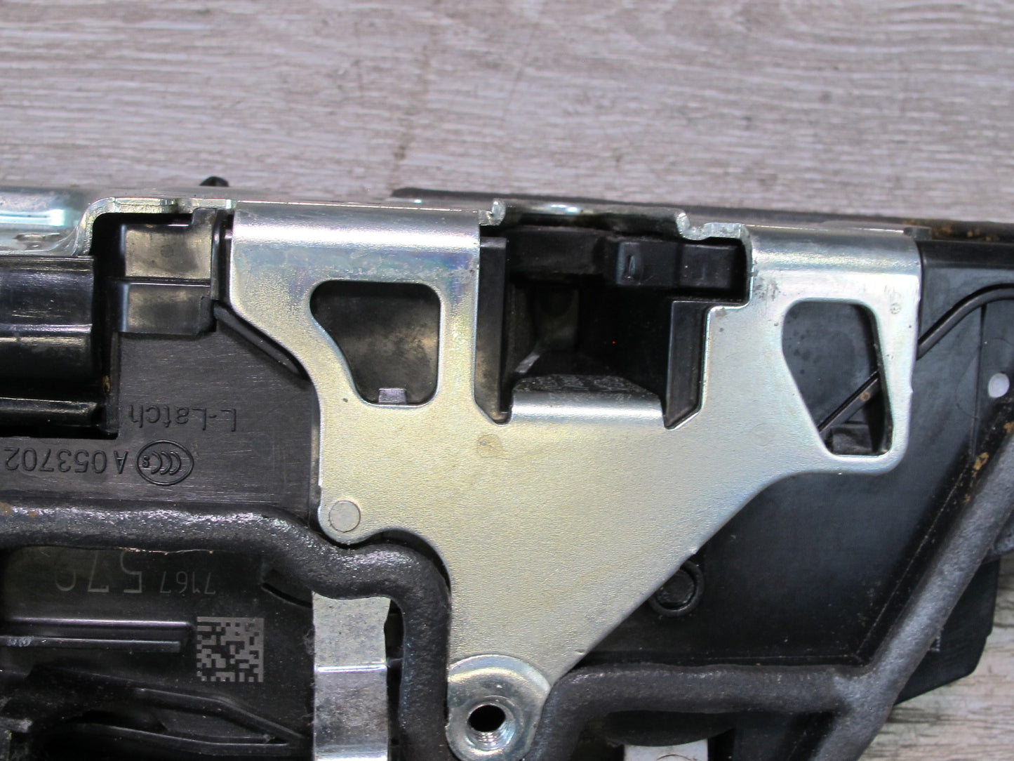 2008-2014 BMW E71 E72 X6 Front Left Door Lock Latch Actuator w Soft Close