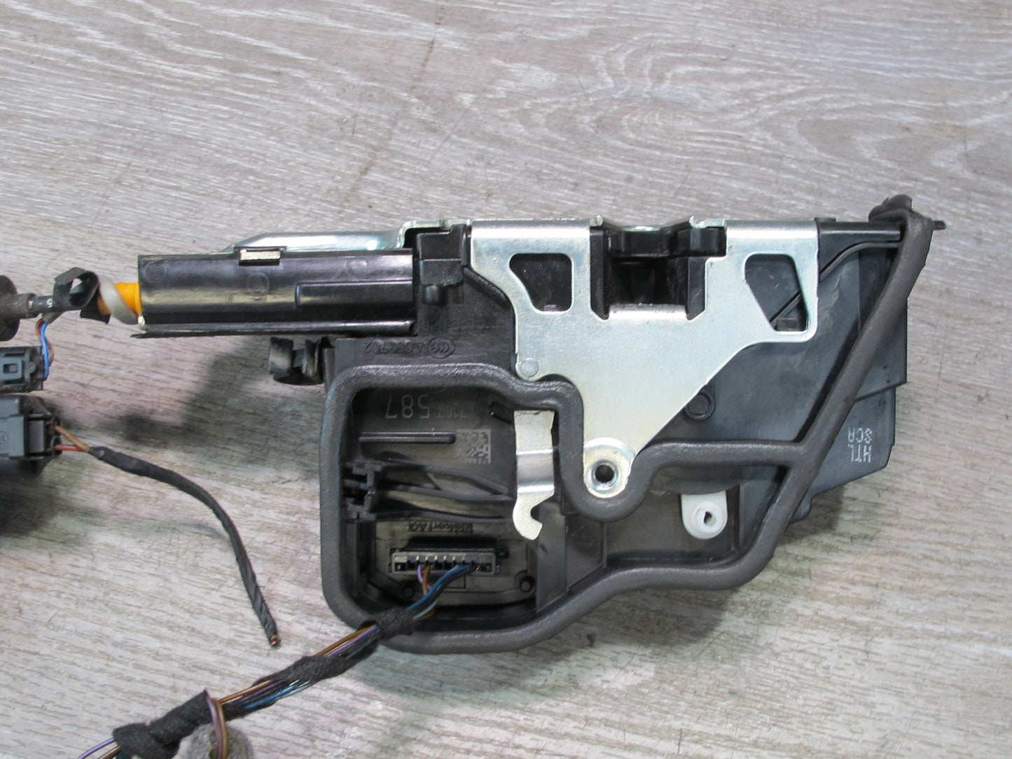 2008-2014 BMW E71 E72 X6 Rear Left Door Lock Latch Actuator w Soft Close