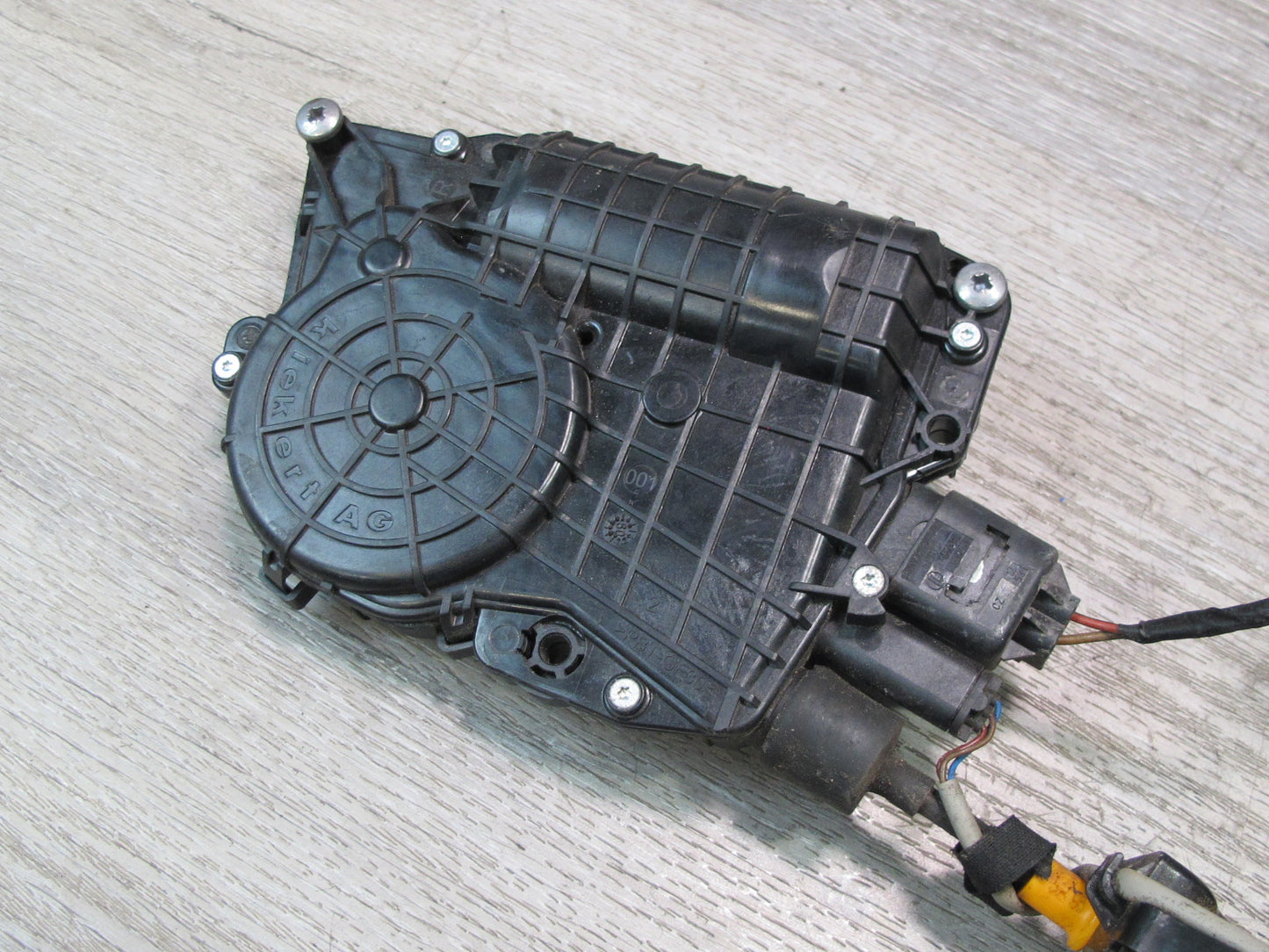 2008-2014 BMW E71 E72 X6 Rear Left Door Lock Latch Actuator w Soft Close