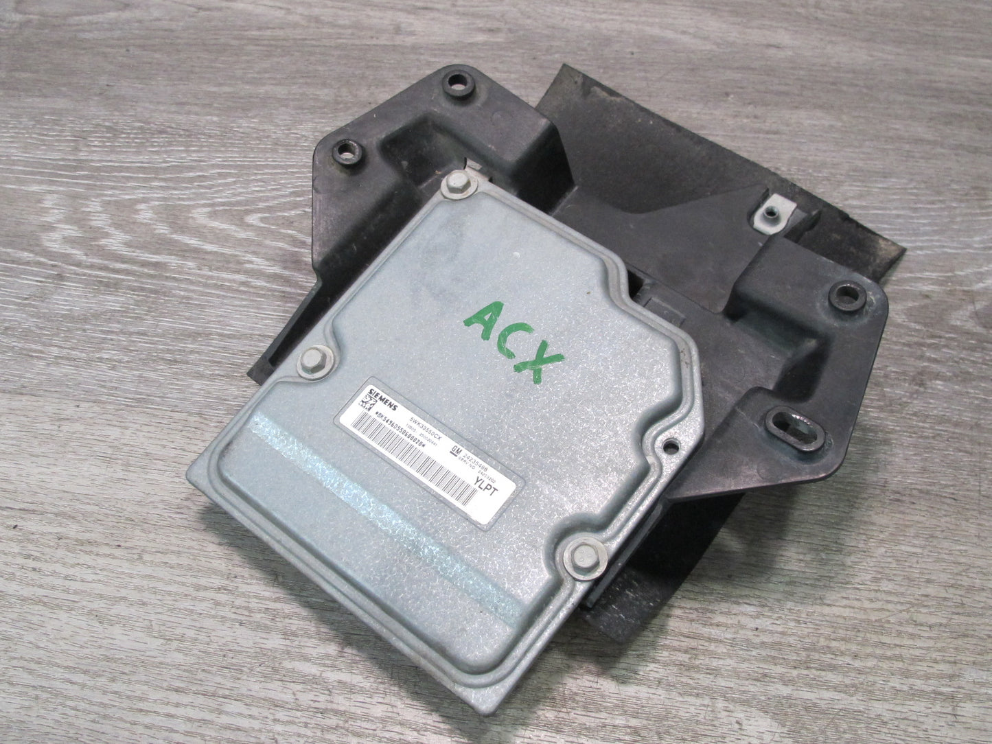 2006 Cadillac XLR TCU TCM Transmission Control Module W/ Mount Bracket