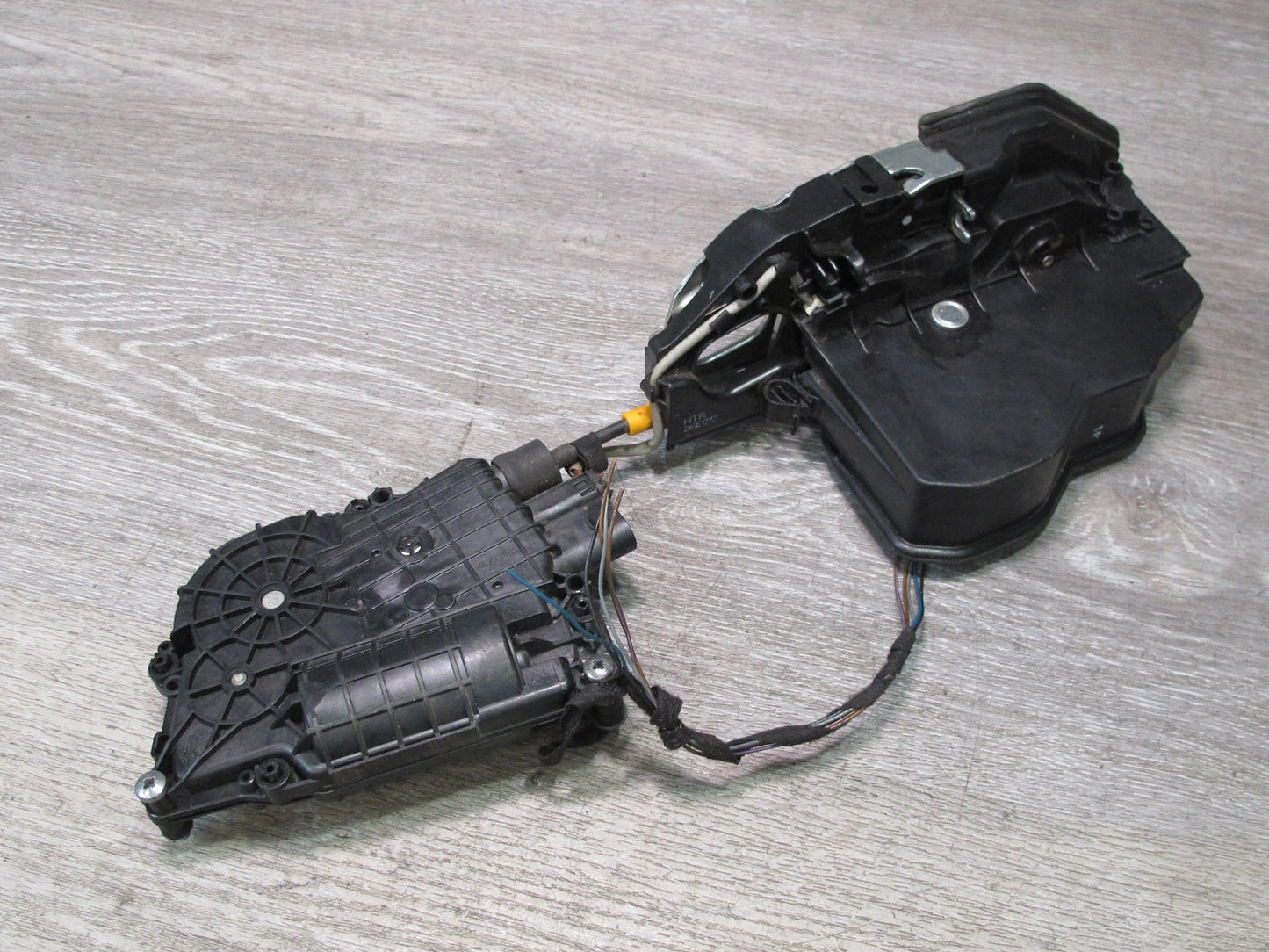 2008-2014 BMW E71 E72 X6 Rear Right Door Lock Latch Actuator w Soft Close