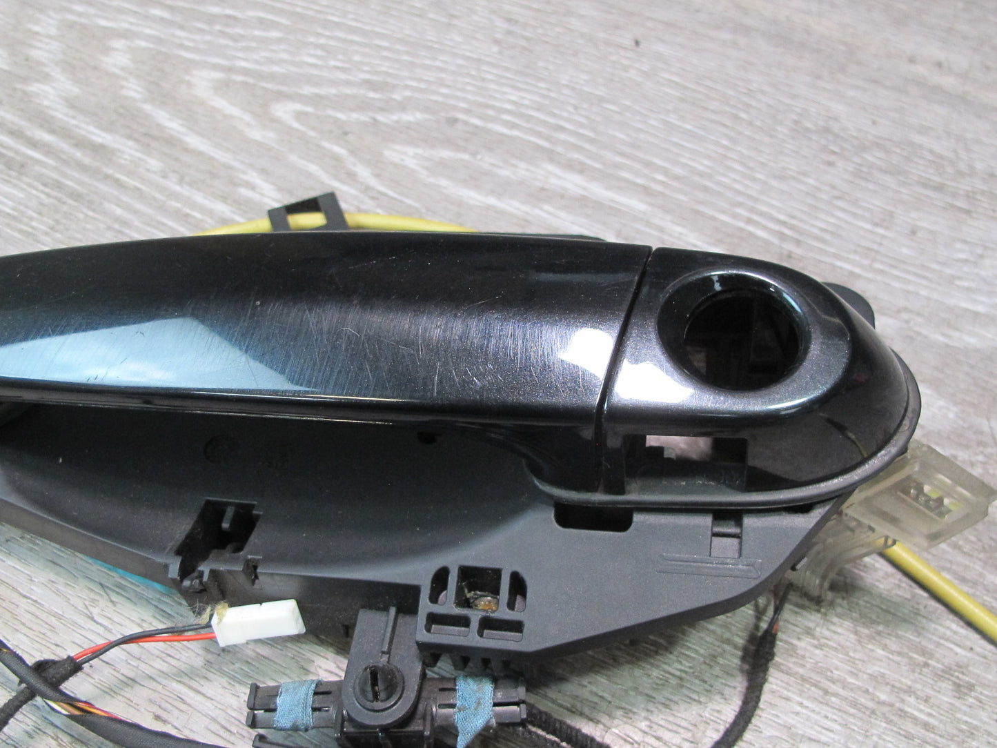 2008-2014 BMW E71 E72 X6 Front Left Door Exterior Handle w Keyless Entry