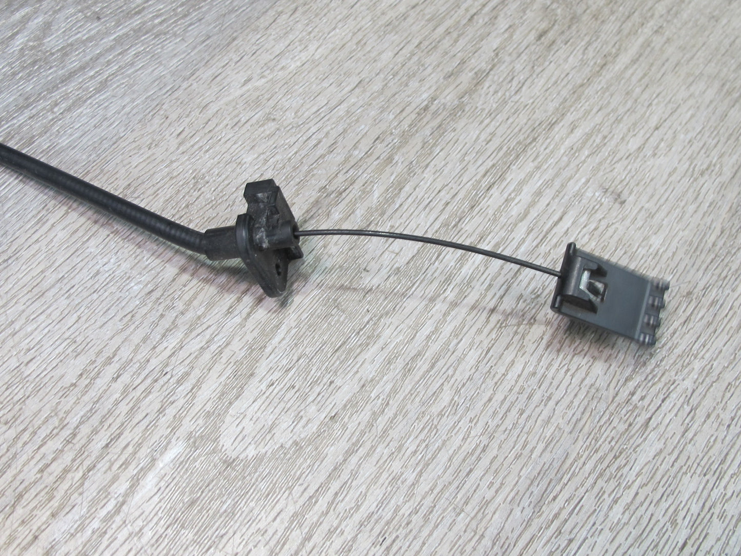 2004-2009 Cadillac XLR Left Driver Side Door Lock Latch W/ Handle & Cable
