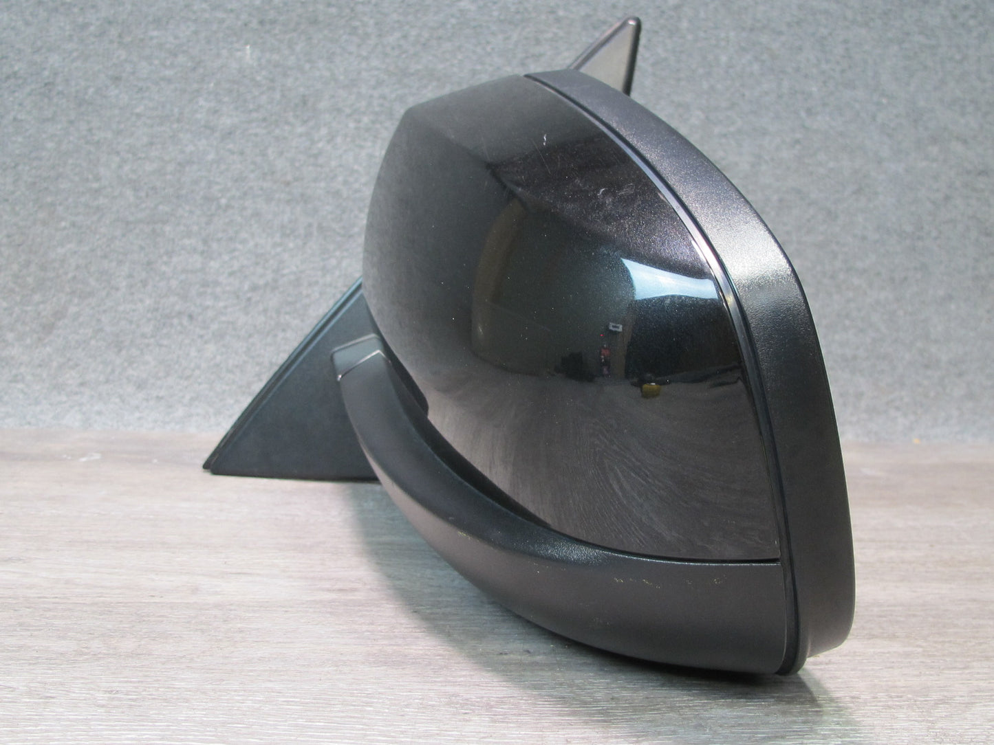 2008-2014 BMW E71 E72 X6 Left Exterior Side View Mirror Glass Discoloration