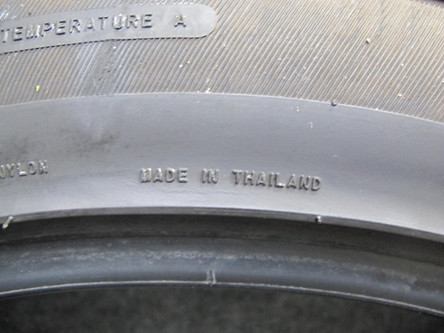 Set of 2 Advanta HPZ-01 A/S Tire 255/45 ZR20 105W 3622 7/32 Tread