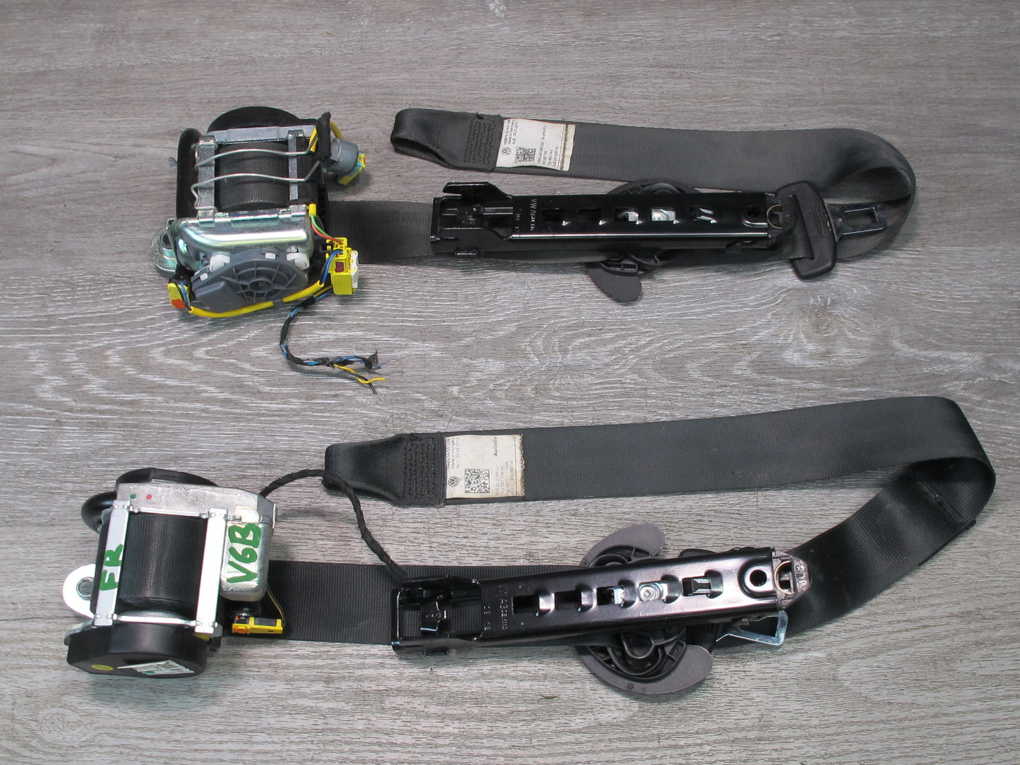 10-14 VOLKSWAGEN VW GOLF R MK6 FRONT LEFT RIGHT SIDE SEATBELT RETRACTOR SET OEM