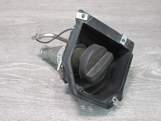 2006-2009 Cadillac XLR Fuel Gas Tank Filler Neck W/ Cap Assembly