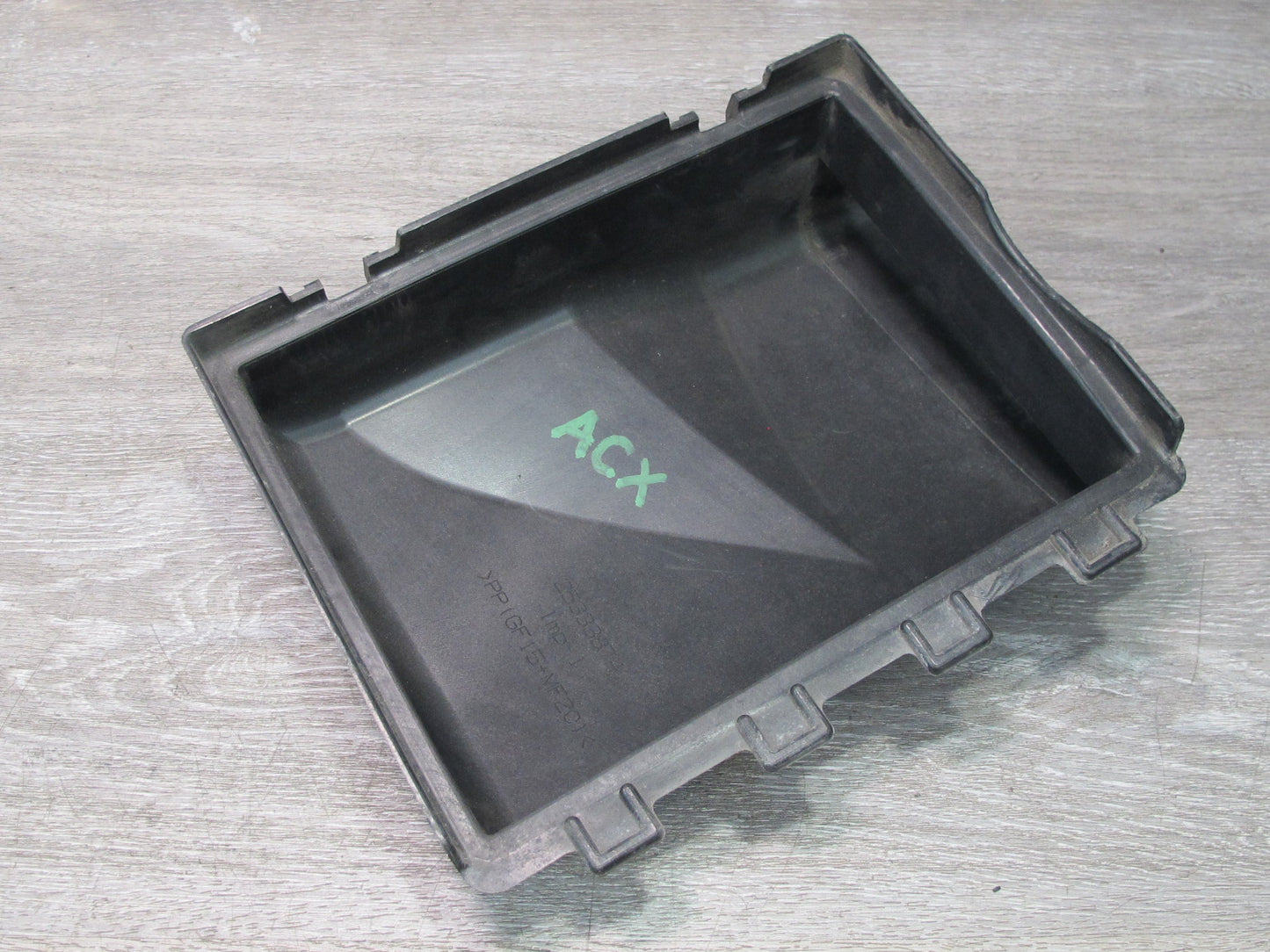 2004-2008 Cadillac XLR Left & Right Side Air Intake Cleaner Box Cover Set