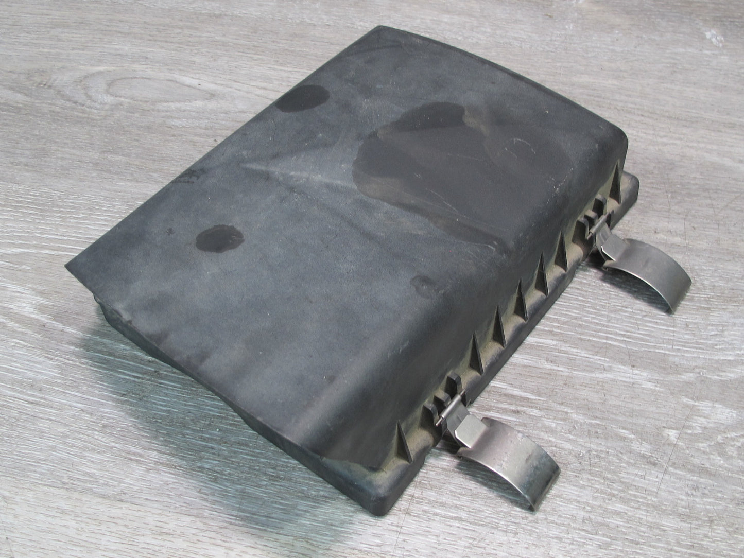2004-2008 Cadillac XLR Left & Right Side Air Intake Cleaner Box Cover Set