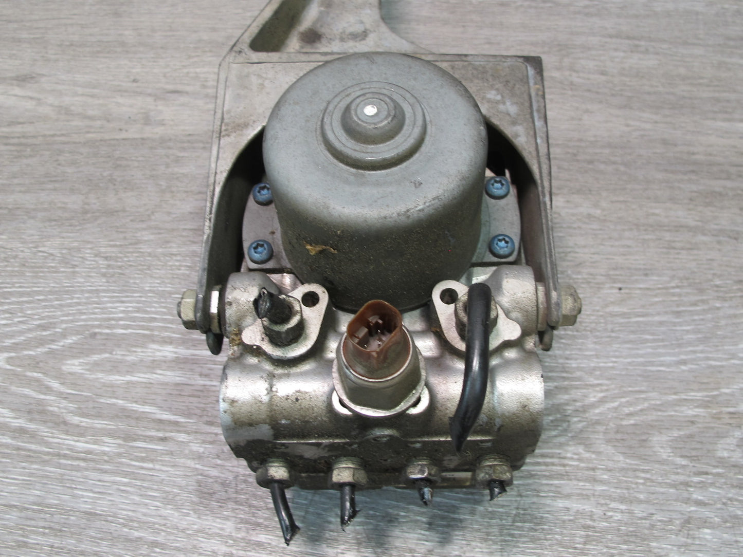 2005-2009 Cadillac XLR ABS Anti-lock Brake Pump Module Unit Assembly