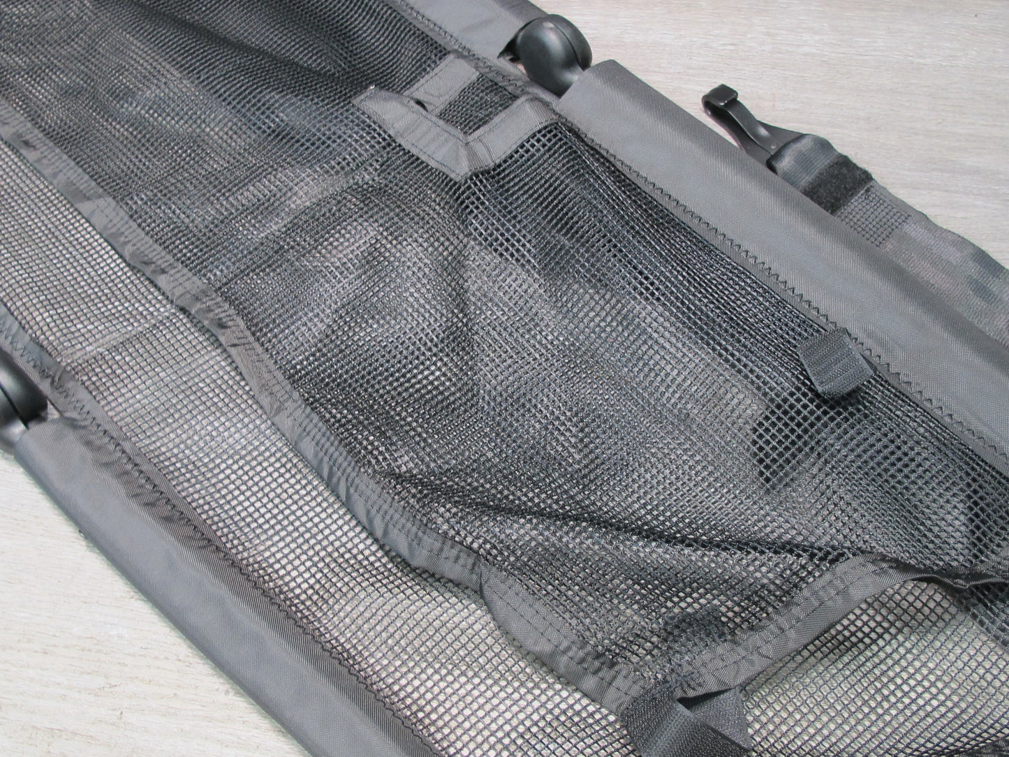 2017-2020 Maserati Levante M161 Rear Trunk Cargo NET Roller Cover