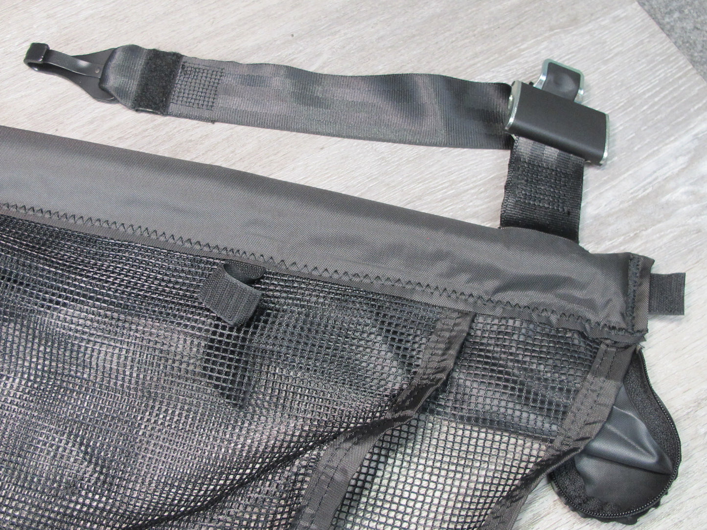 2017-2020 Maserati Levante M161 Rear Trunk Cargo NET Roller Cover