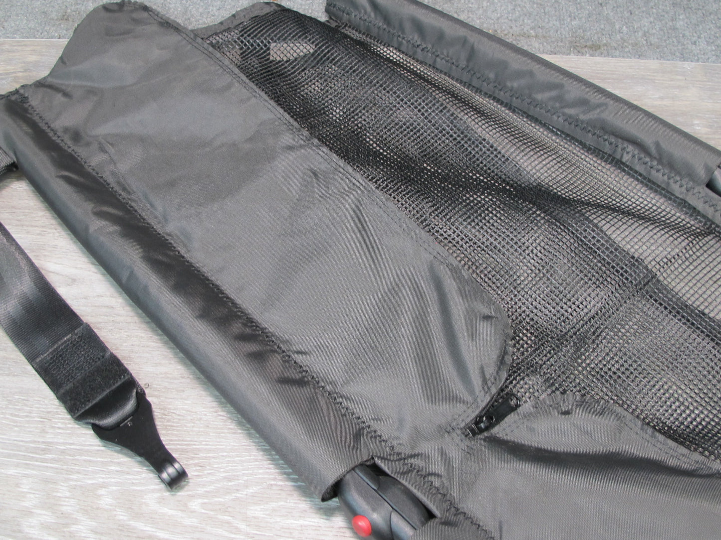 2017-2020 Maserati Levante M161 Rear Trunk Cargo NET Roller Cover