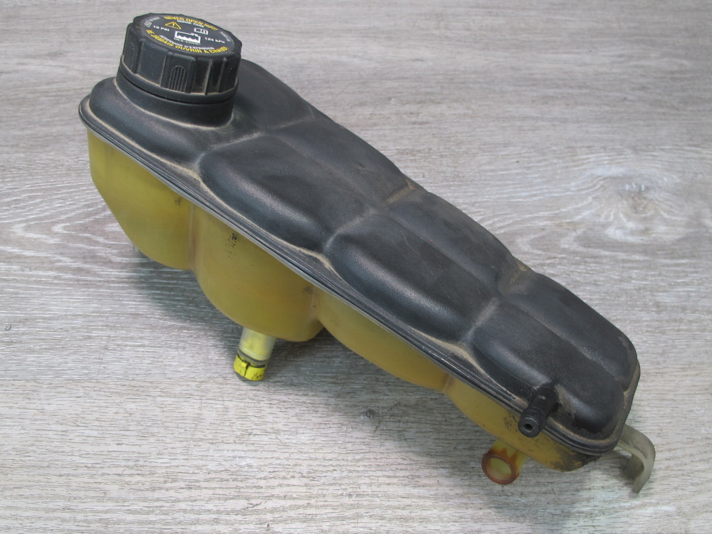 2004-2009 Cadillac XLR Engine Coolant Epxansion Overflow Reservoir Tank