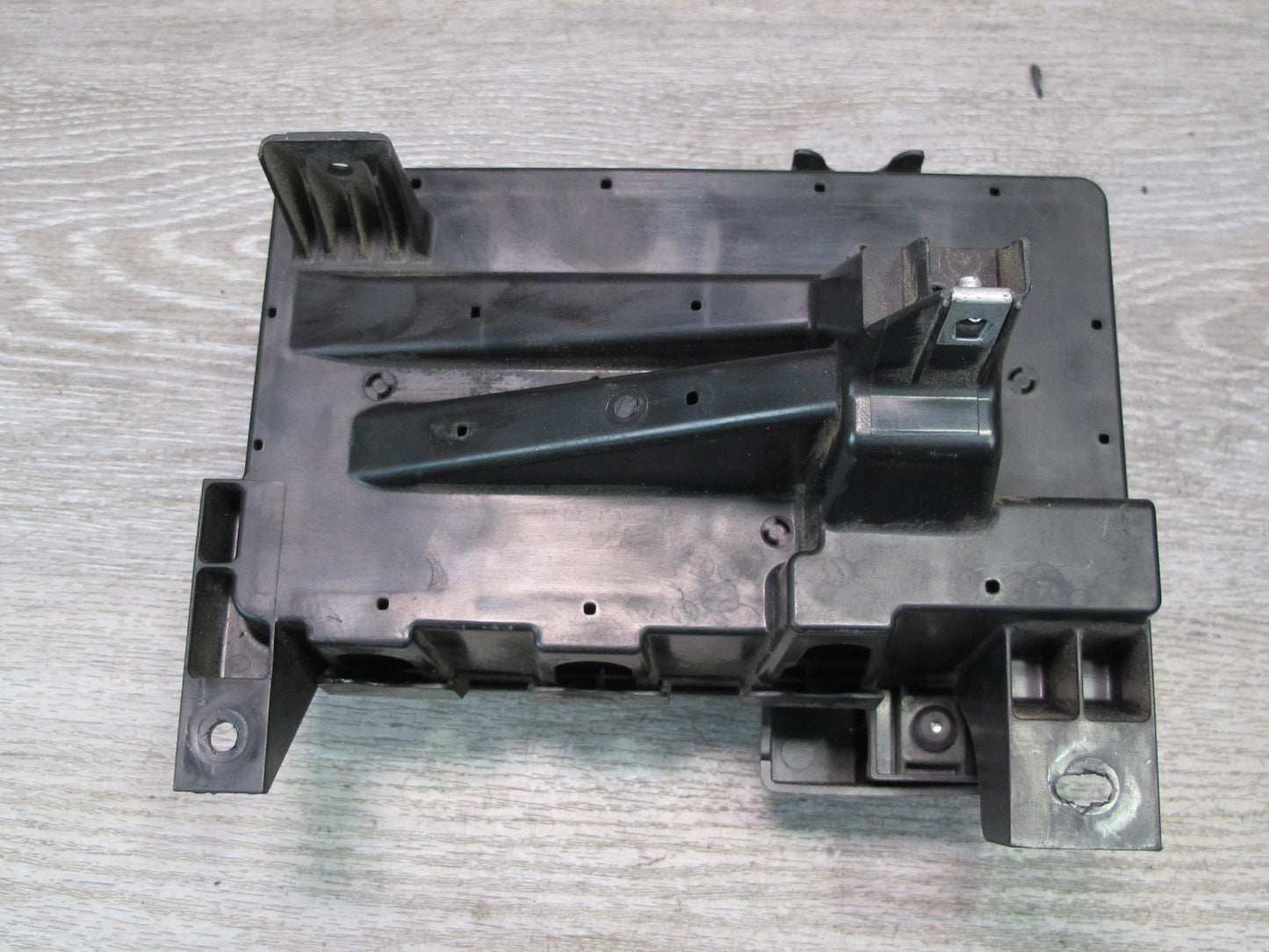 2004-2008 Cadillac XLR Under Hood Relay Fuse Box Unit Assembly