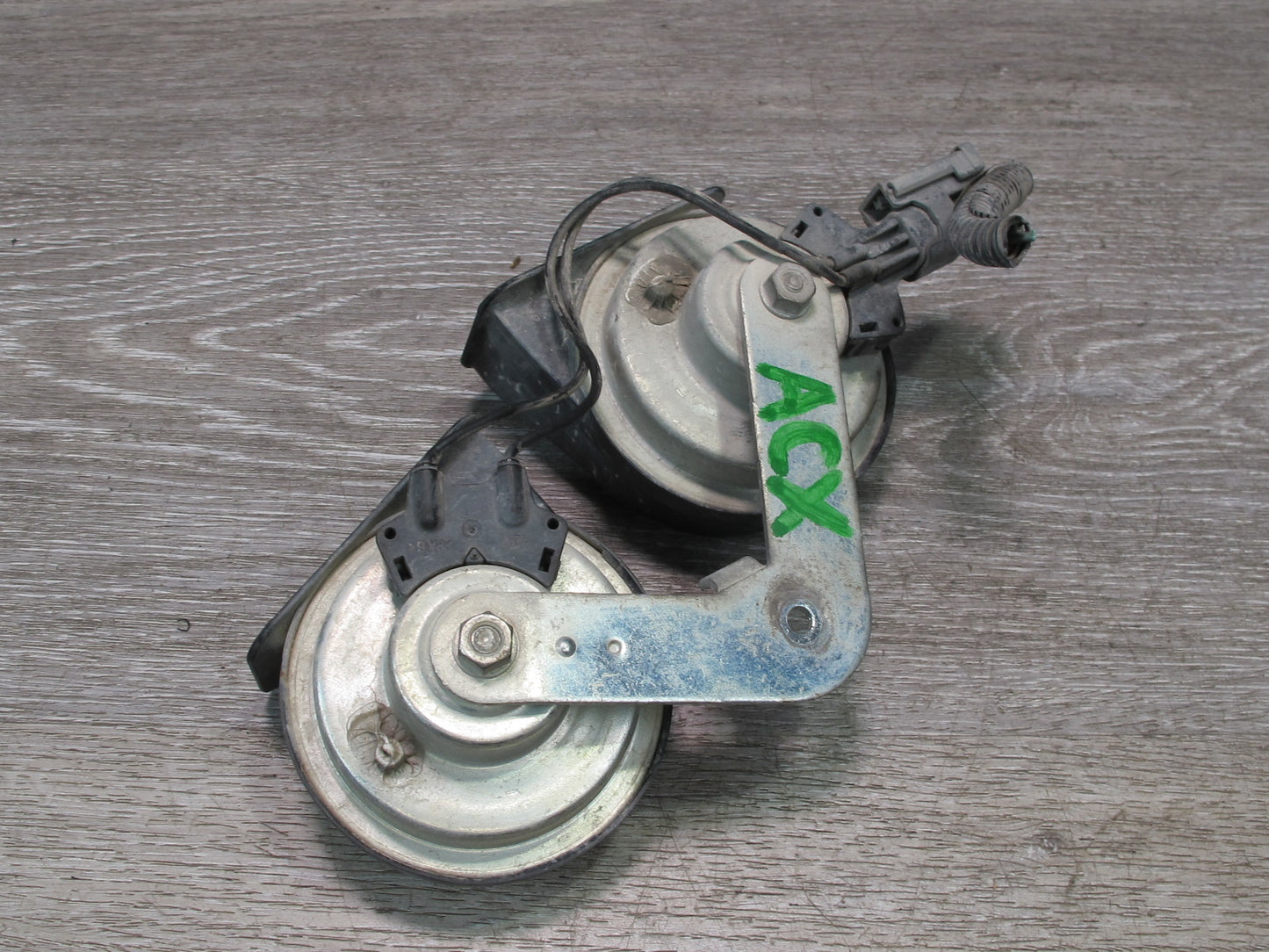 2004-2009 Cadillac XLR High & Low Note Tone Horn Alarm Siren