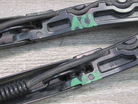 2004-2009 Cadillac XLR Front Left & Right Windshield Wiper Arm Set of 2