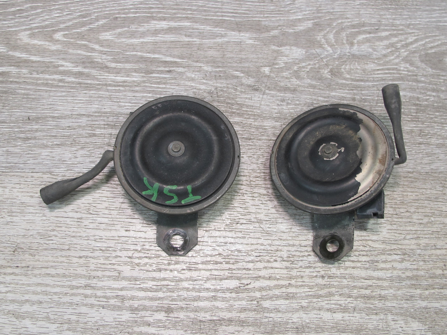 86-92 Toyota Supra MA70L Set of 2 High & Low Tone Note Pitch Horn Signal OEM