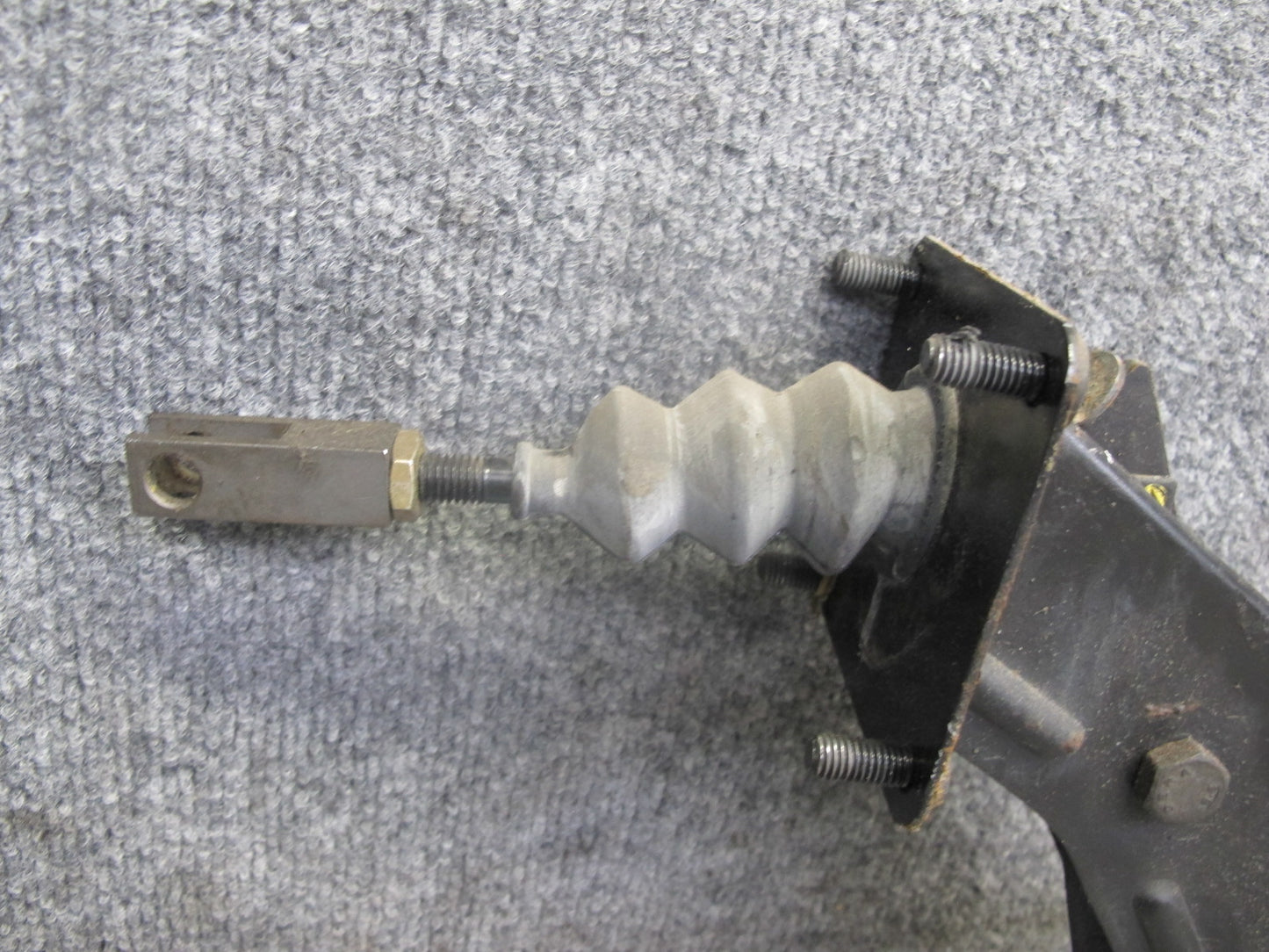94-95 BMW E32 E34 4.0L M60 Brake Master Cylinder Booster Reservoir w Linkage OEM
