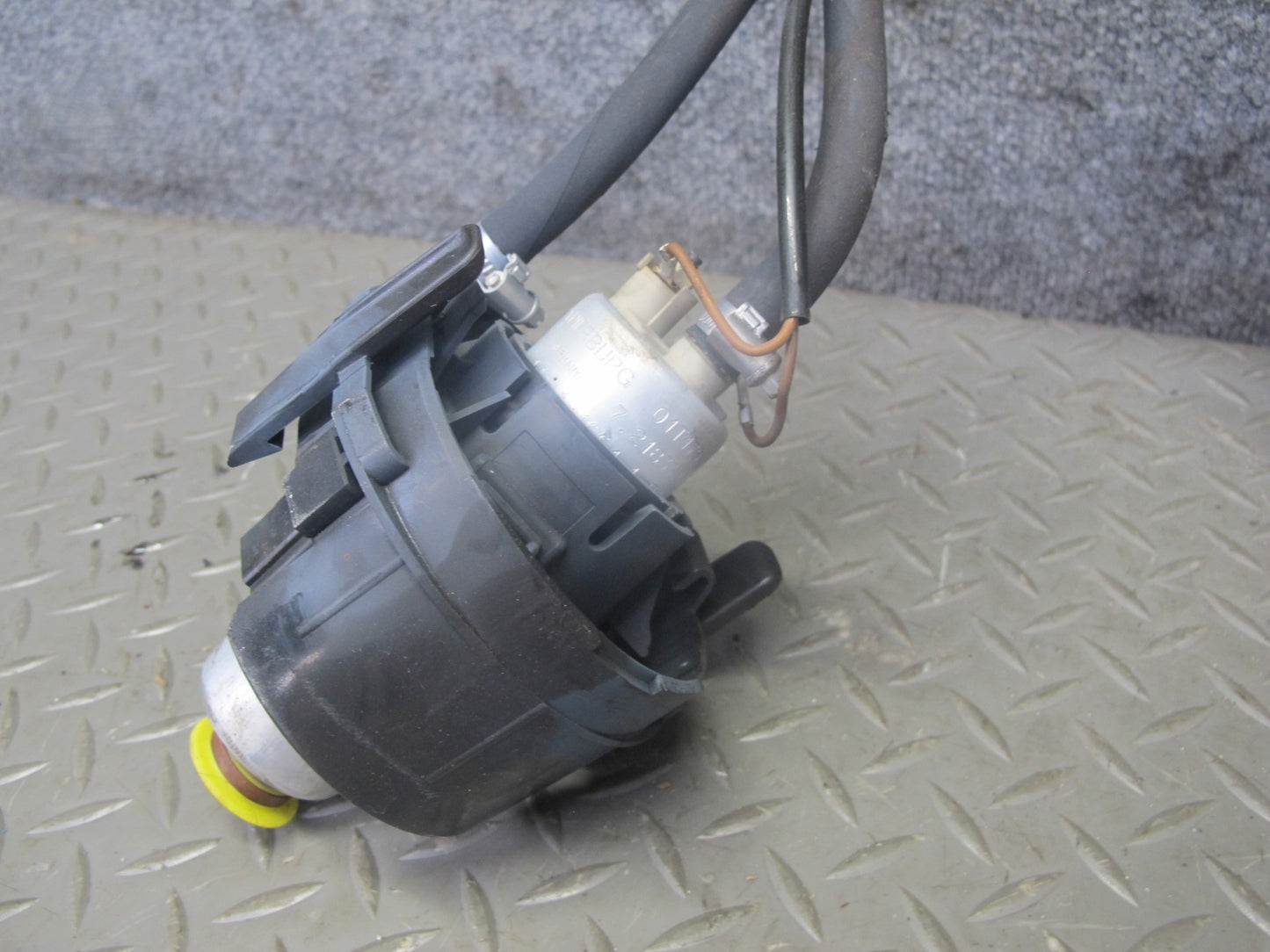94-95 BMW E32 E34 740i 540i M60 Fuel Pump Sending Unit Assembly OEM